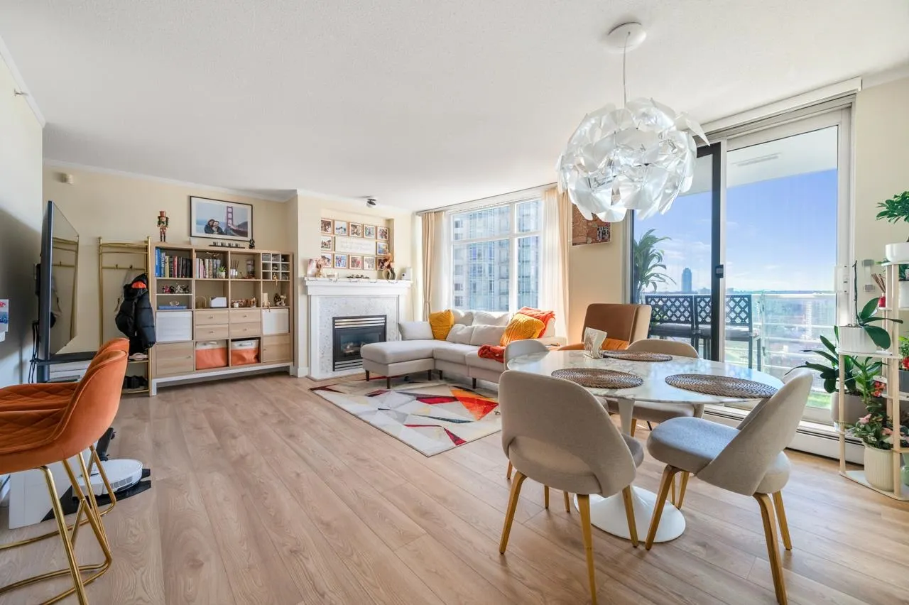 2608 198 Aquarius Mews