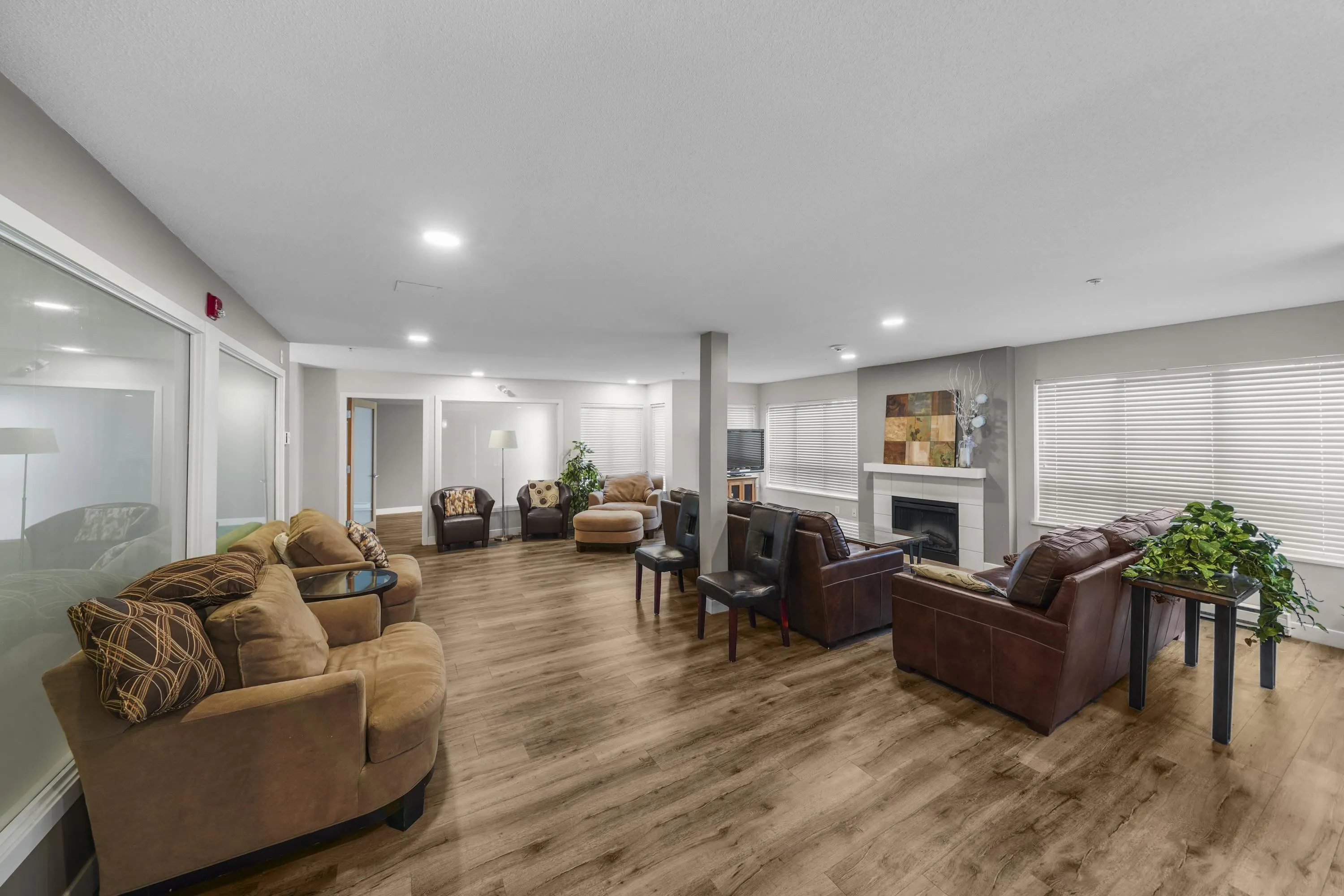111 12248 224 Street