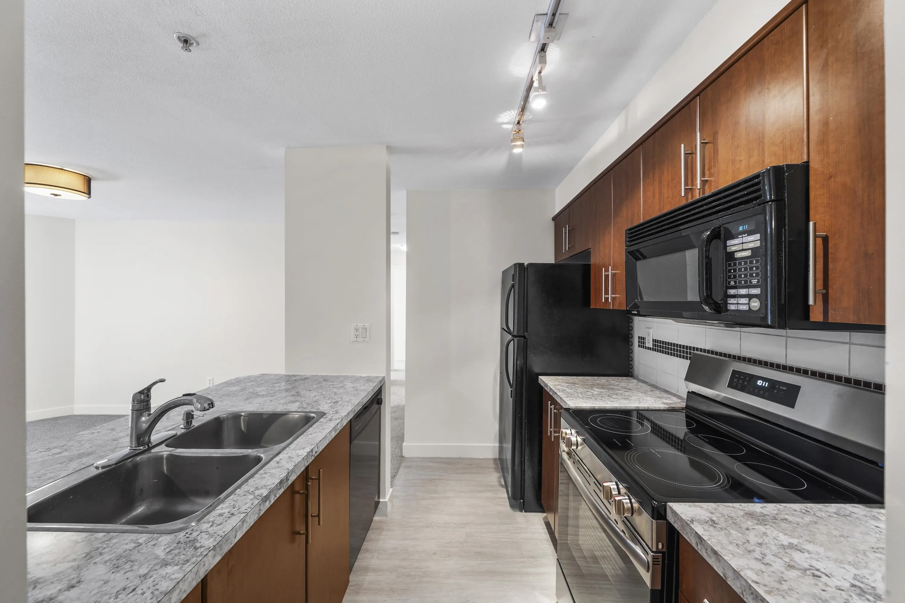 111 12248 224 Street