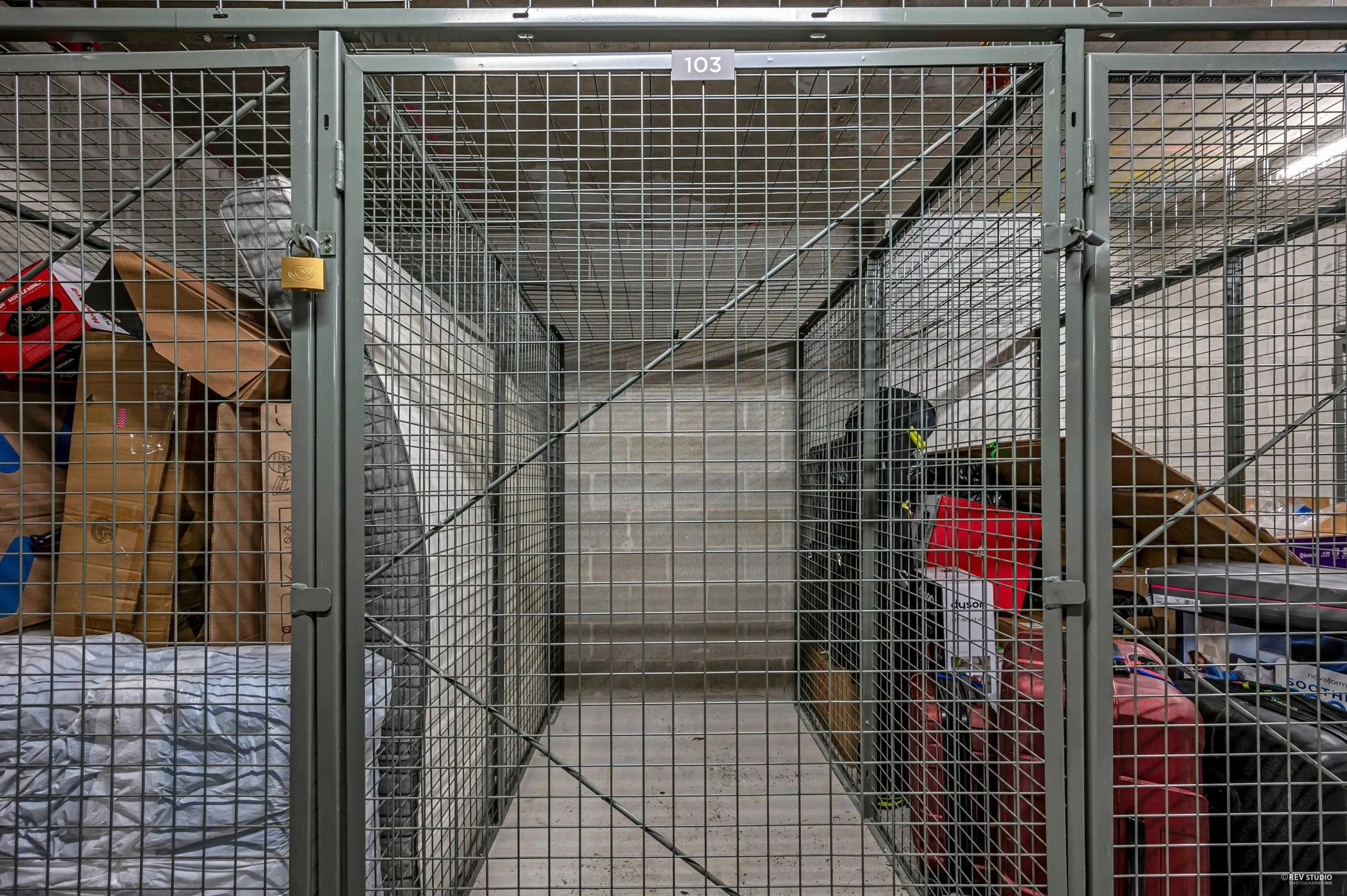 1601 6700 Dunblane Avenue