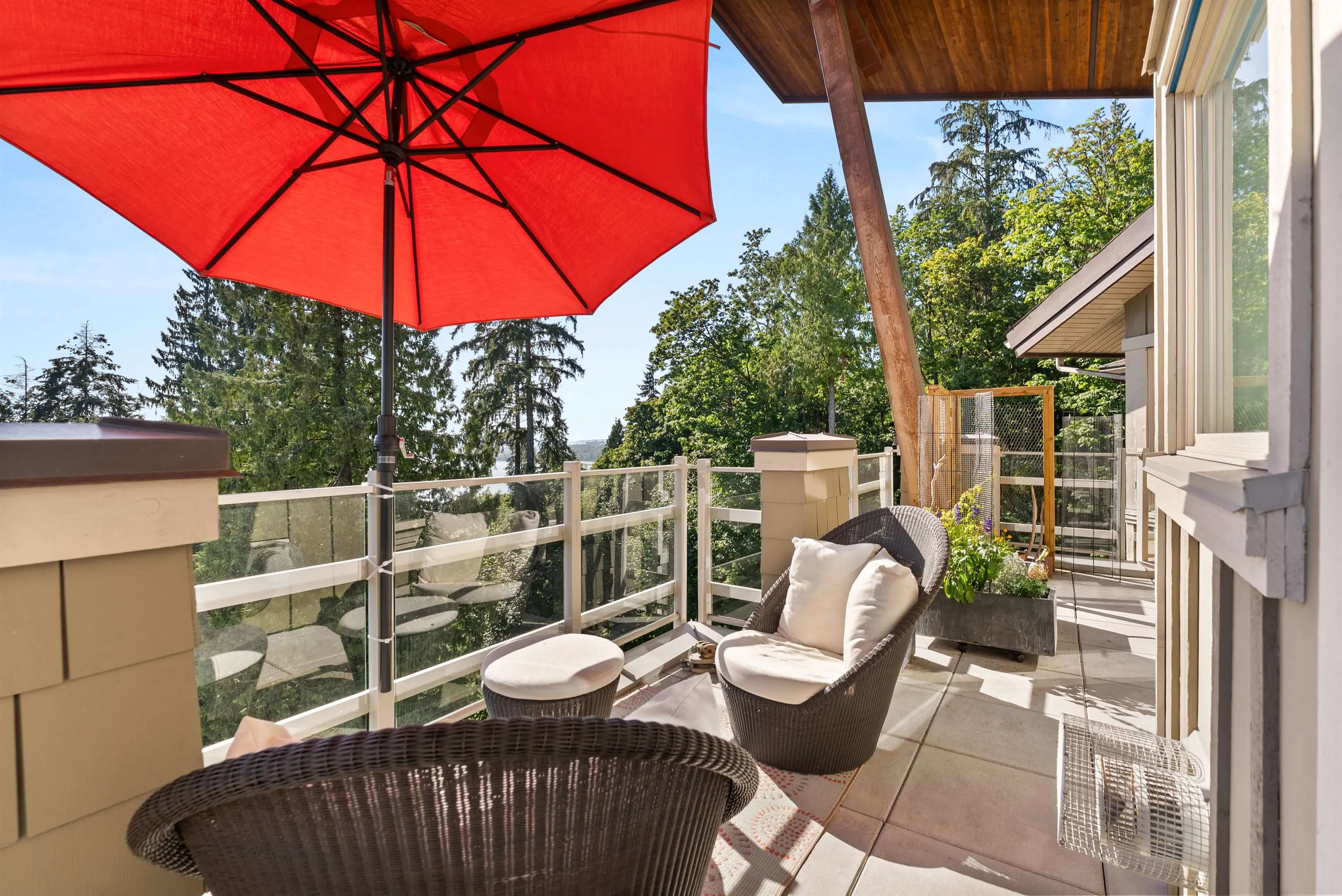 501 560 Raven Woods Drive