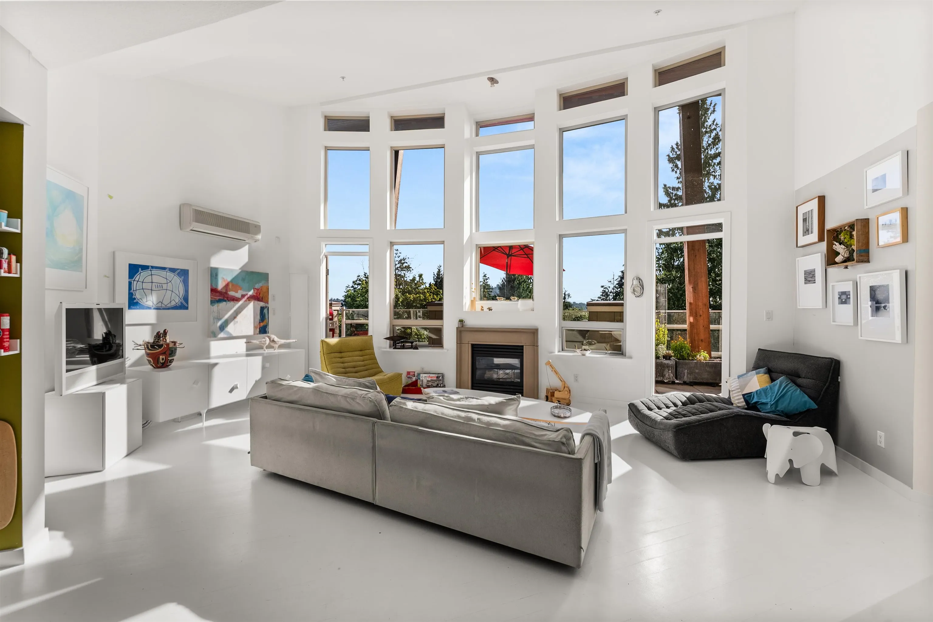 501 560 Raven Woods Drive