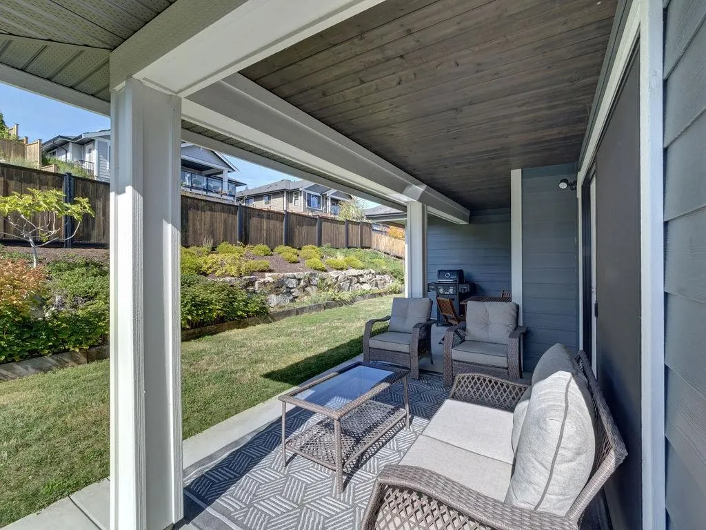 5537 Peregrine Crescent