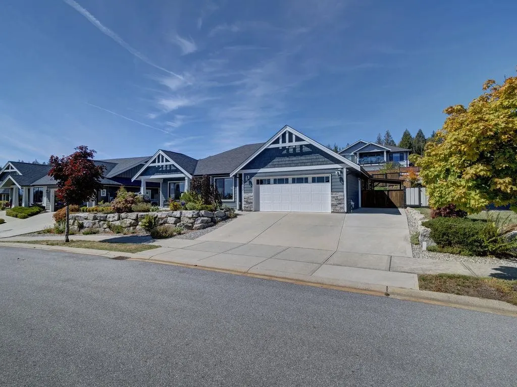 5537 Peregrine Crescent