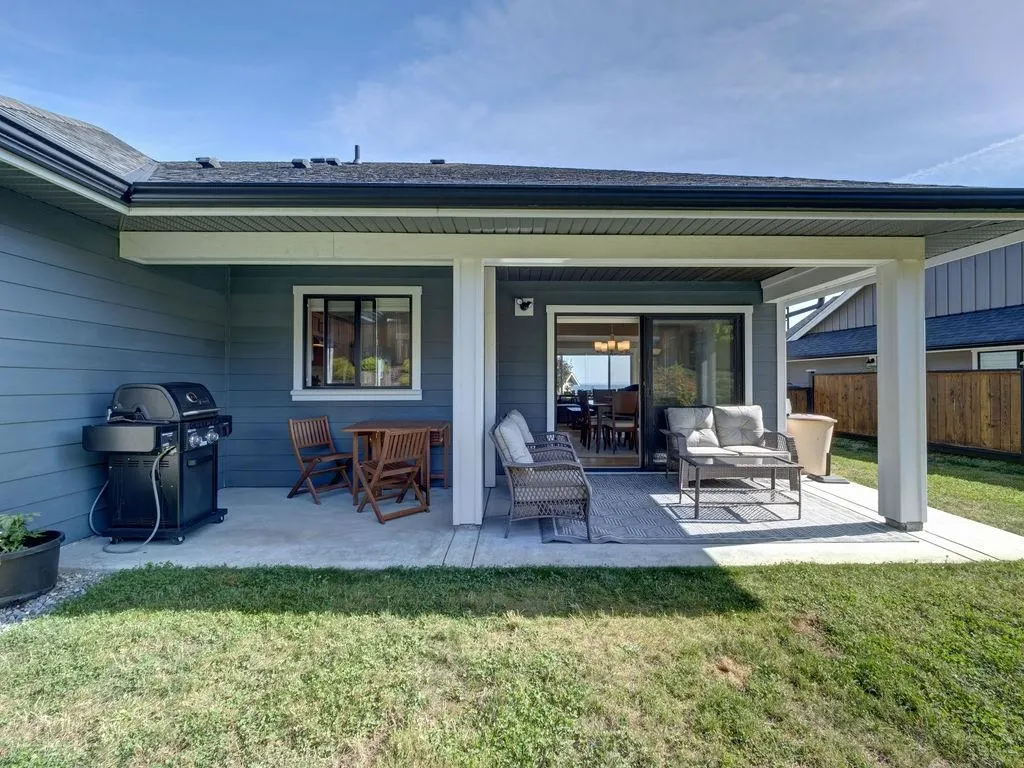 5537 Peregrine Crescent