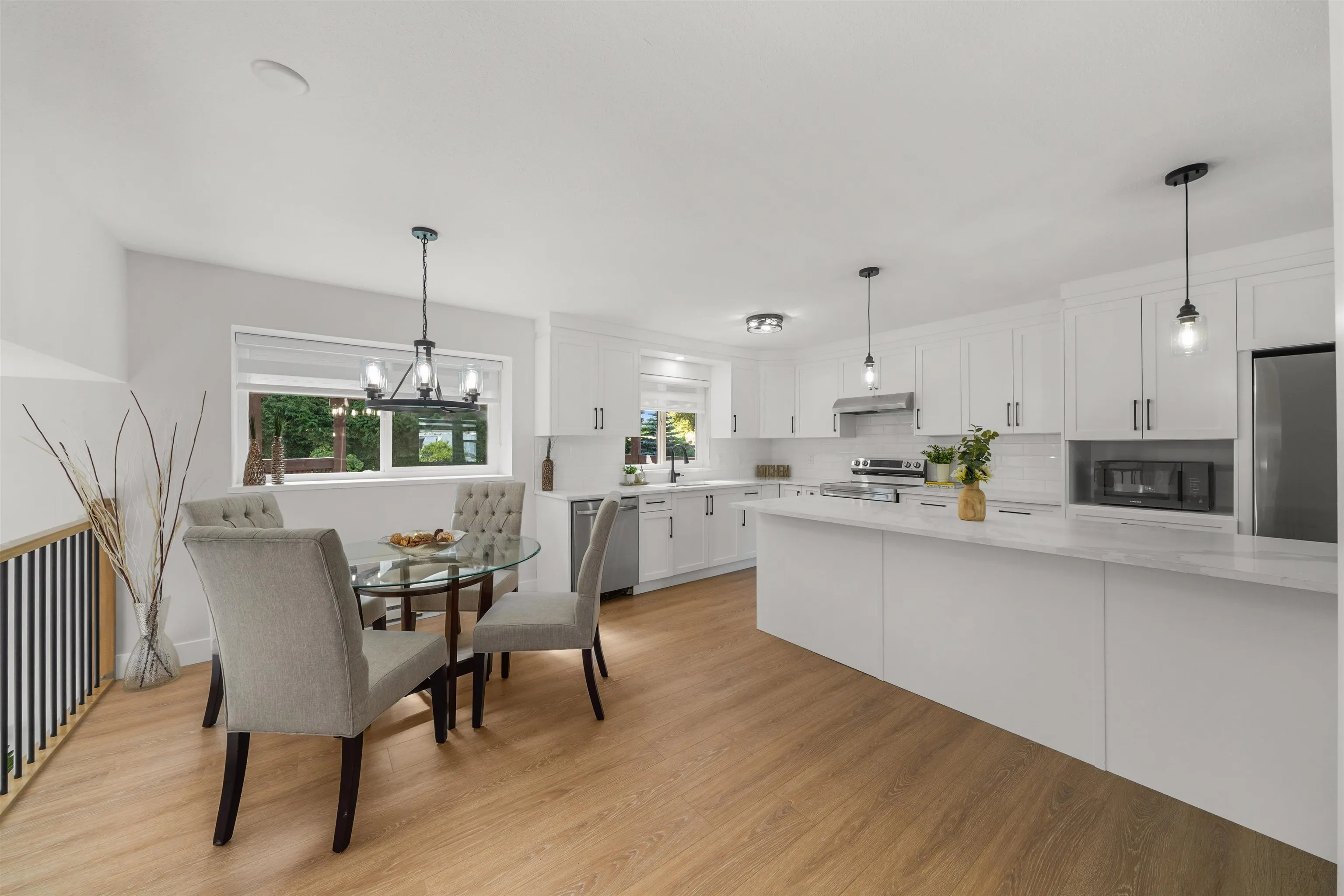 23005 Apple Grove