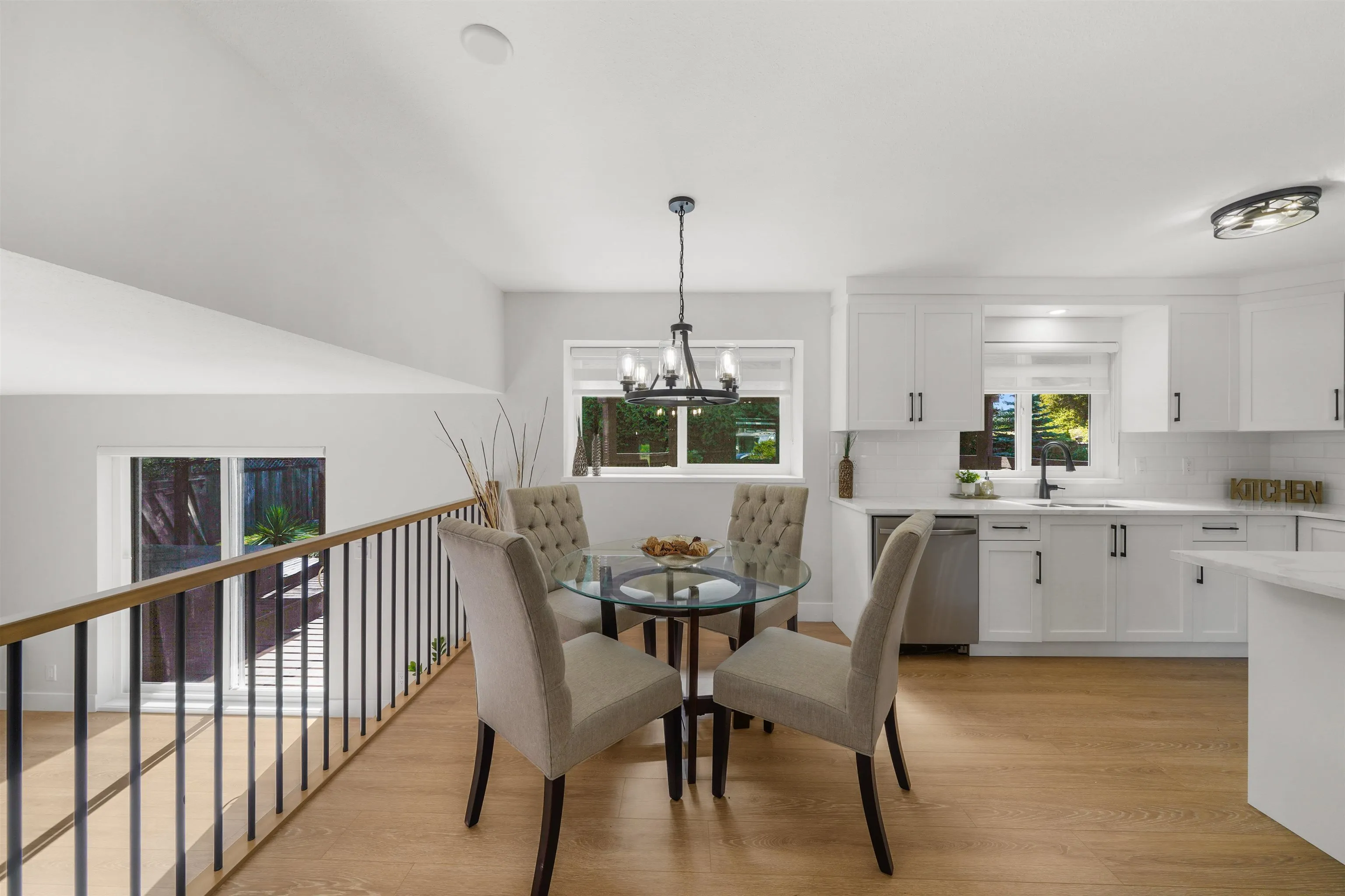 23005 Apple Grove