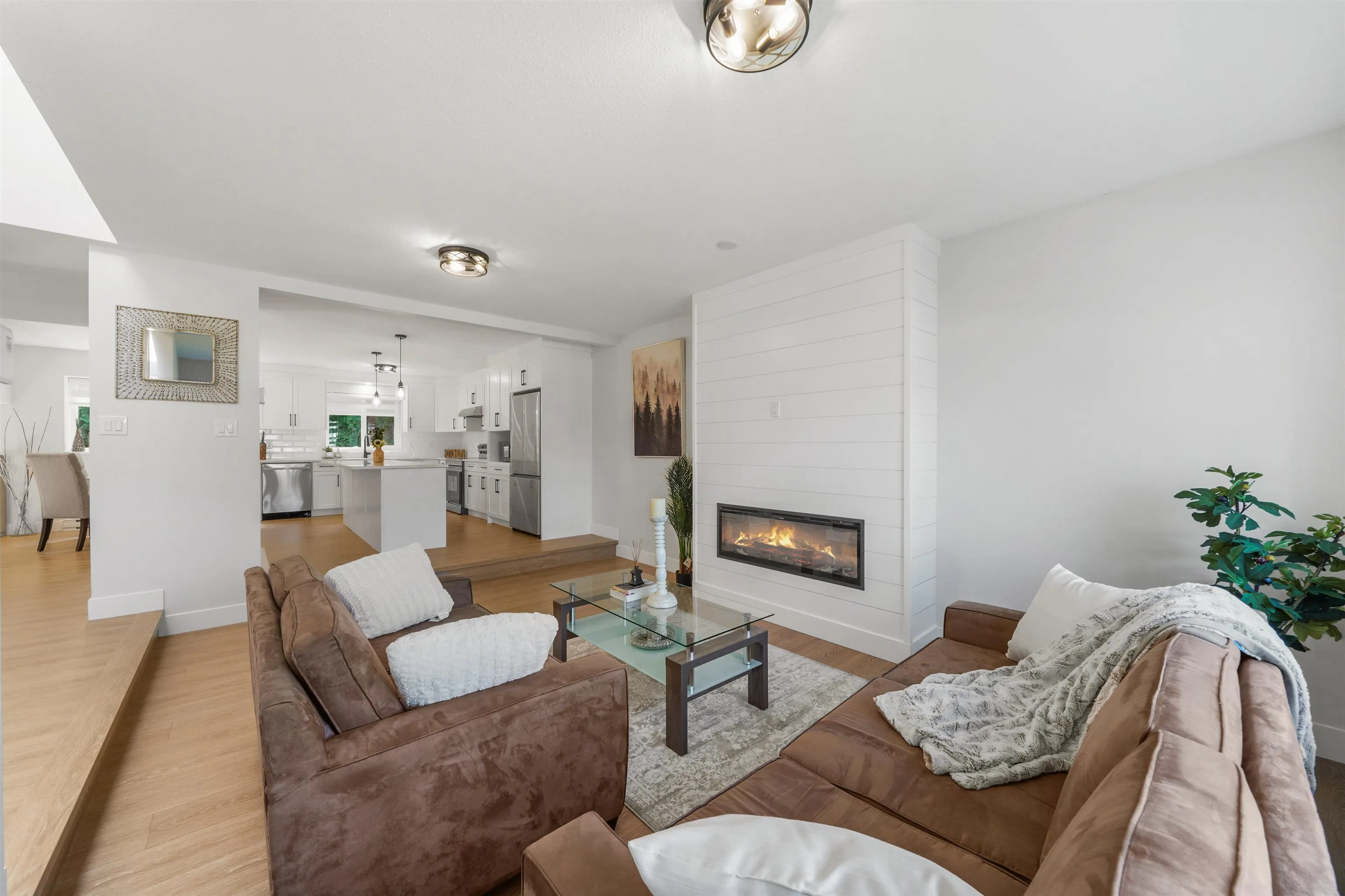 23005 Apple Grove