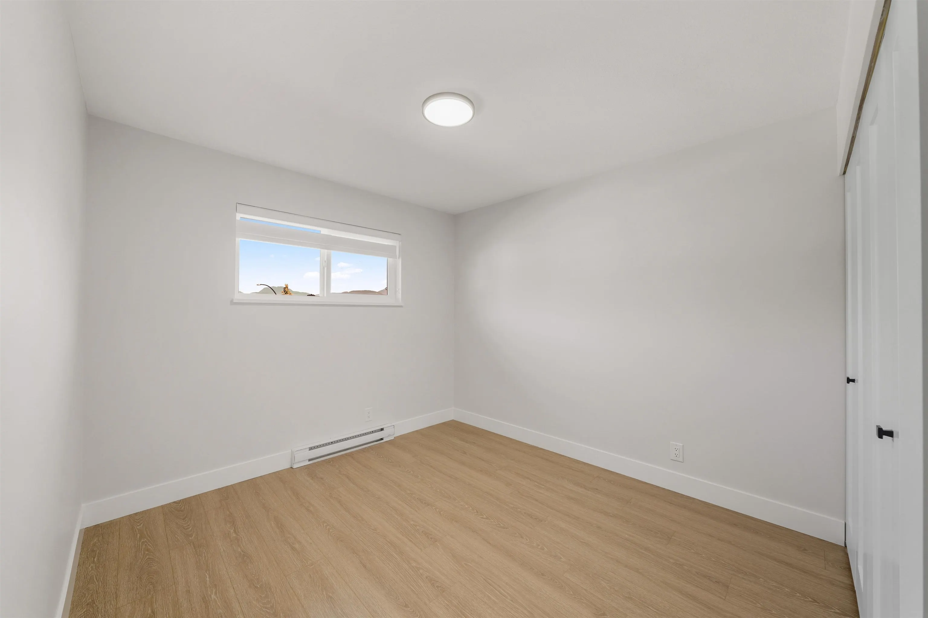 23005 Apple Grove
