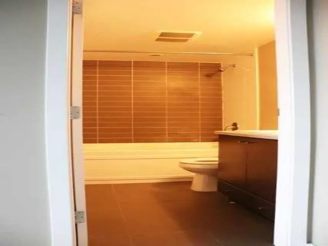 1110 13618 100 Avenue