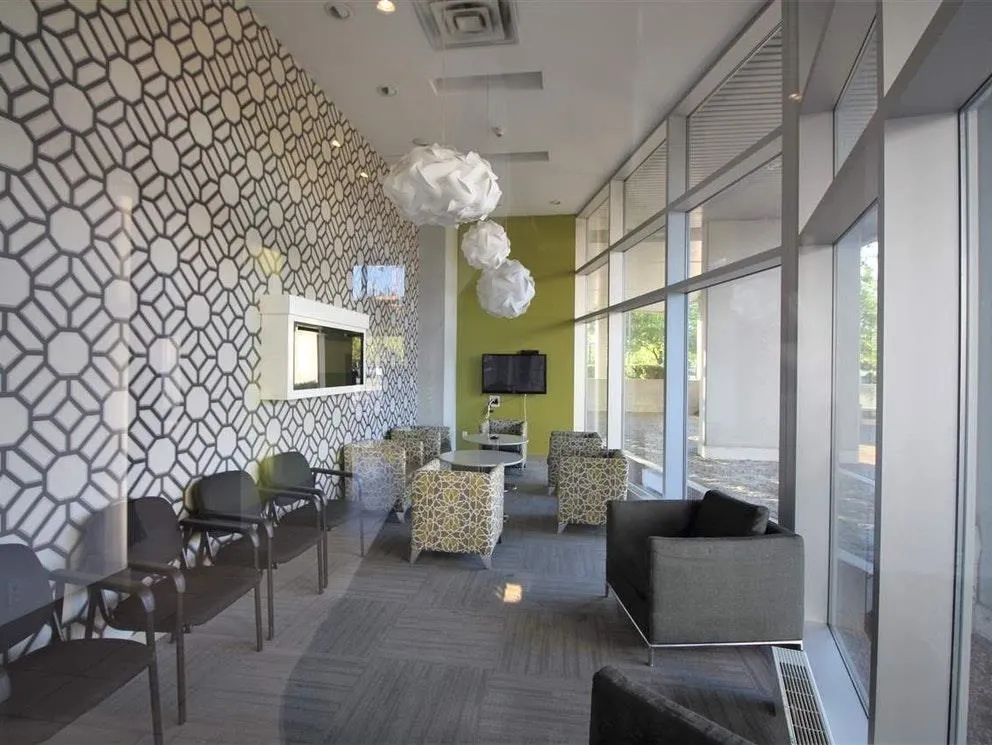 1110 13618 100 Avenue
