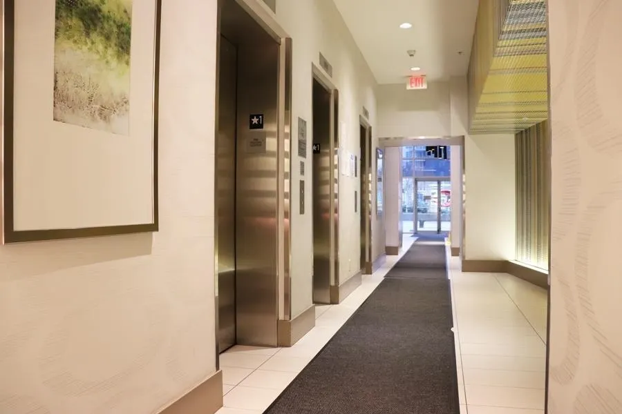 1110 13618 100 Avenue