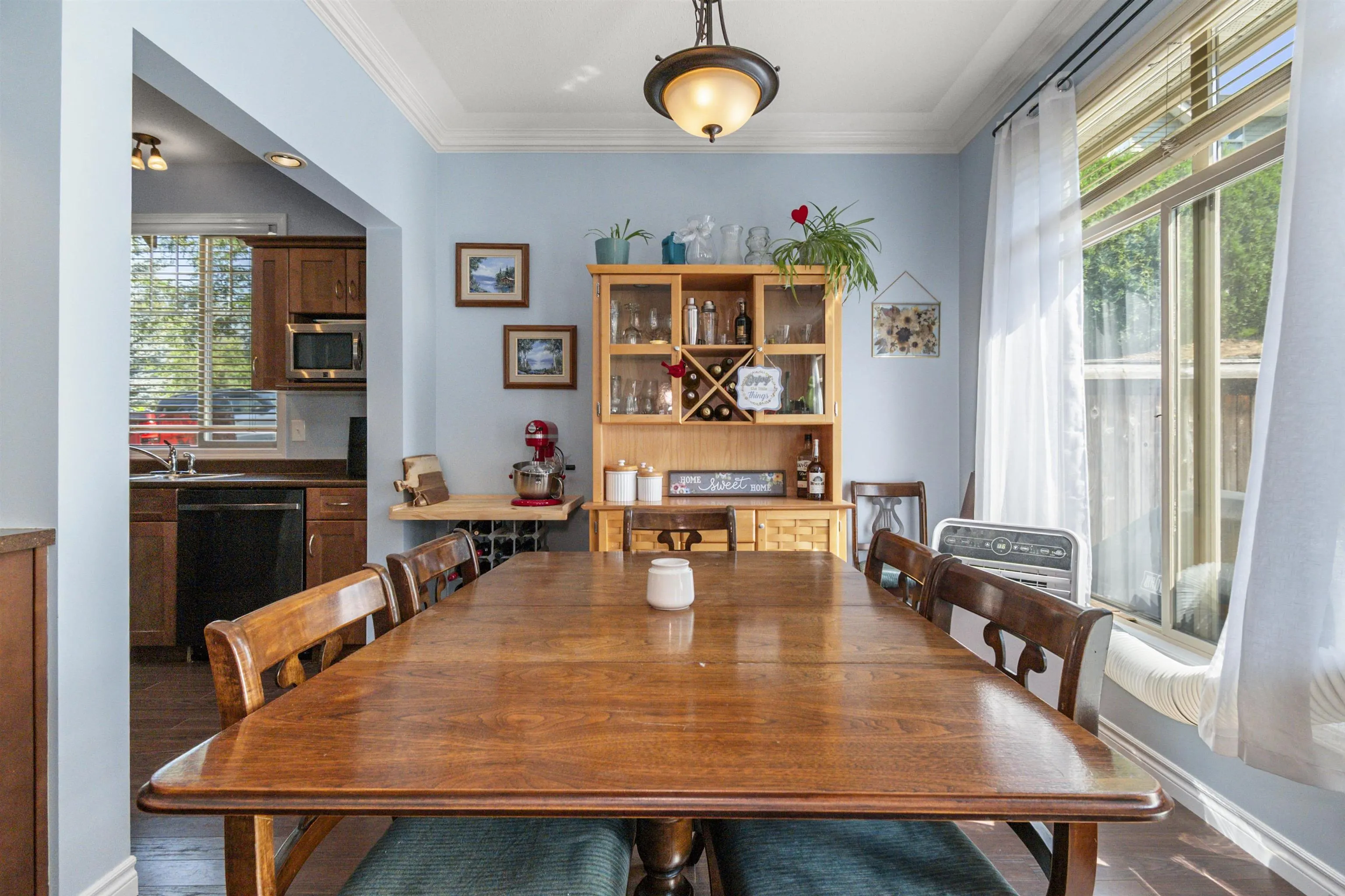 64 46840 Russell Road