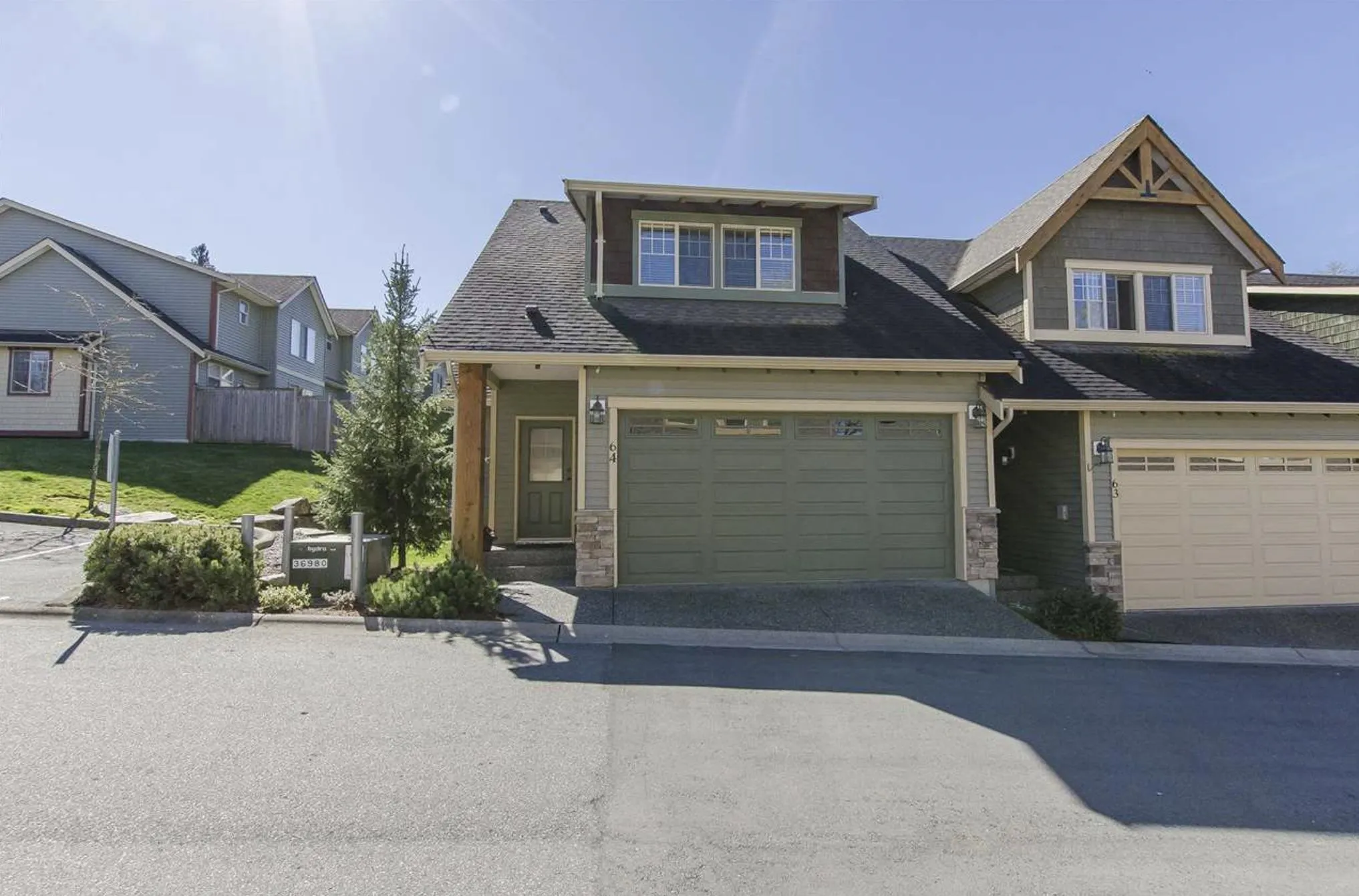 64 46840 Russell Road