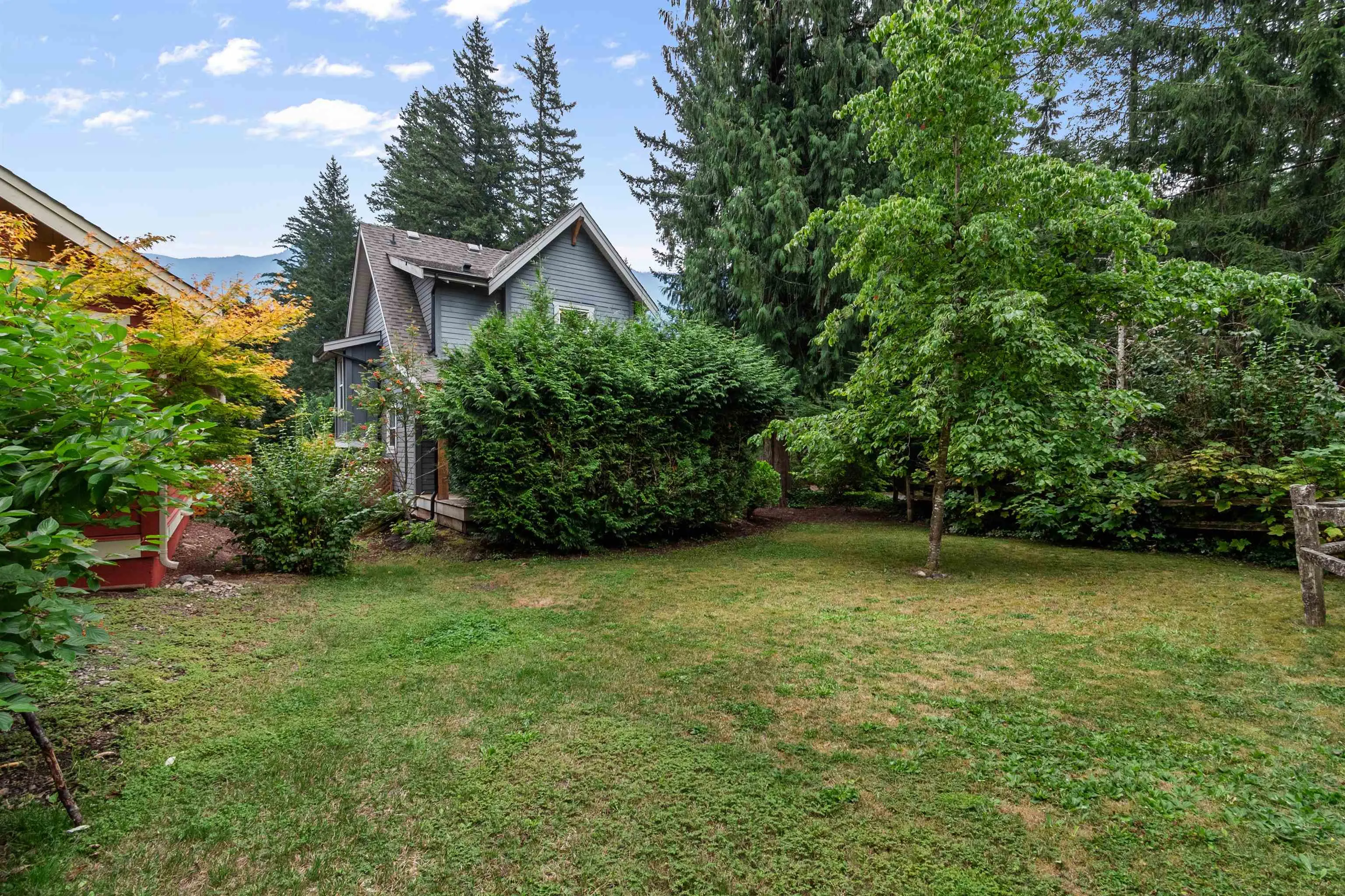 1767 Tree House Trail