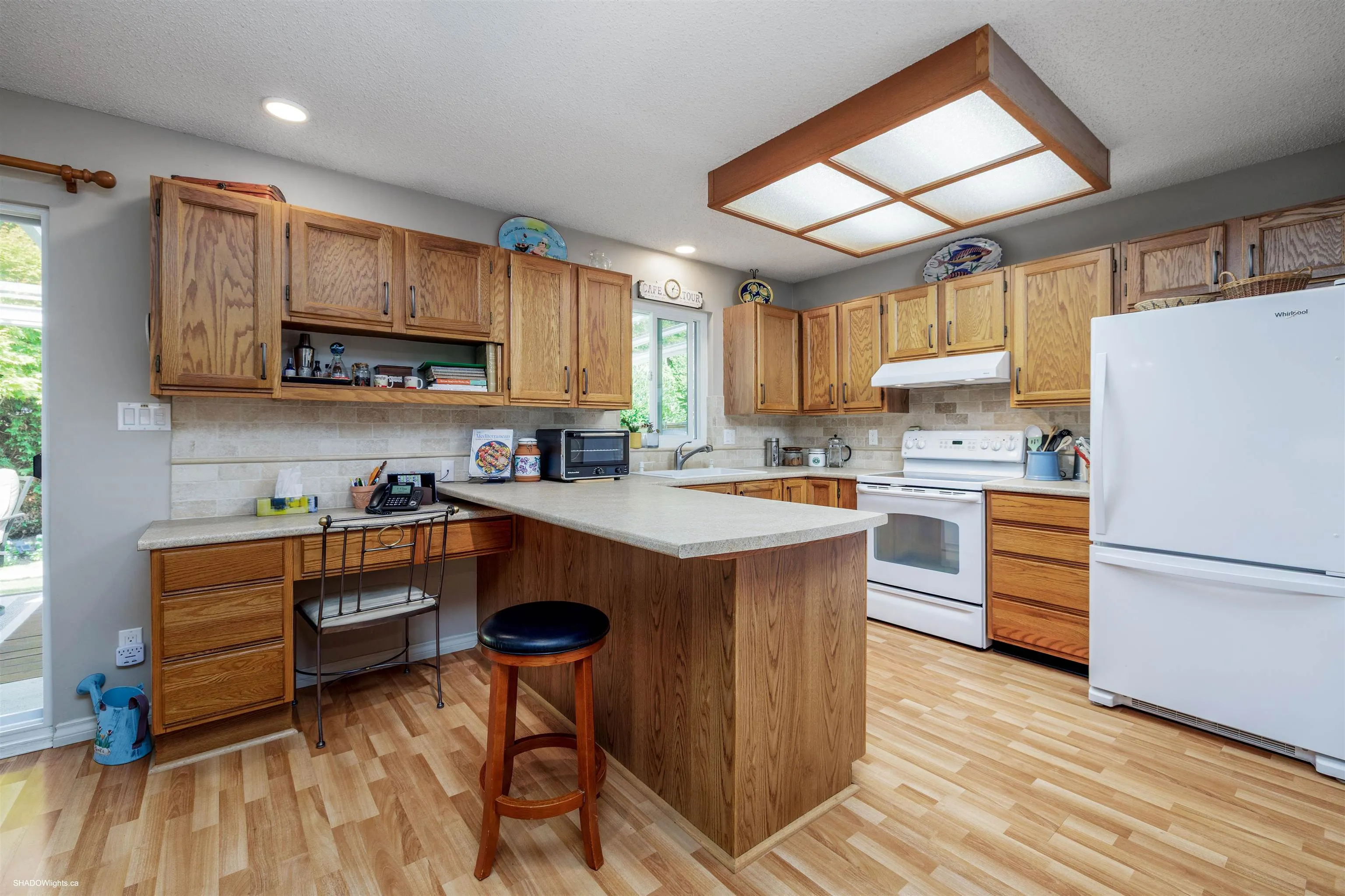 16113 13a Avenue