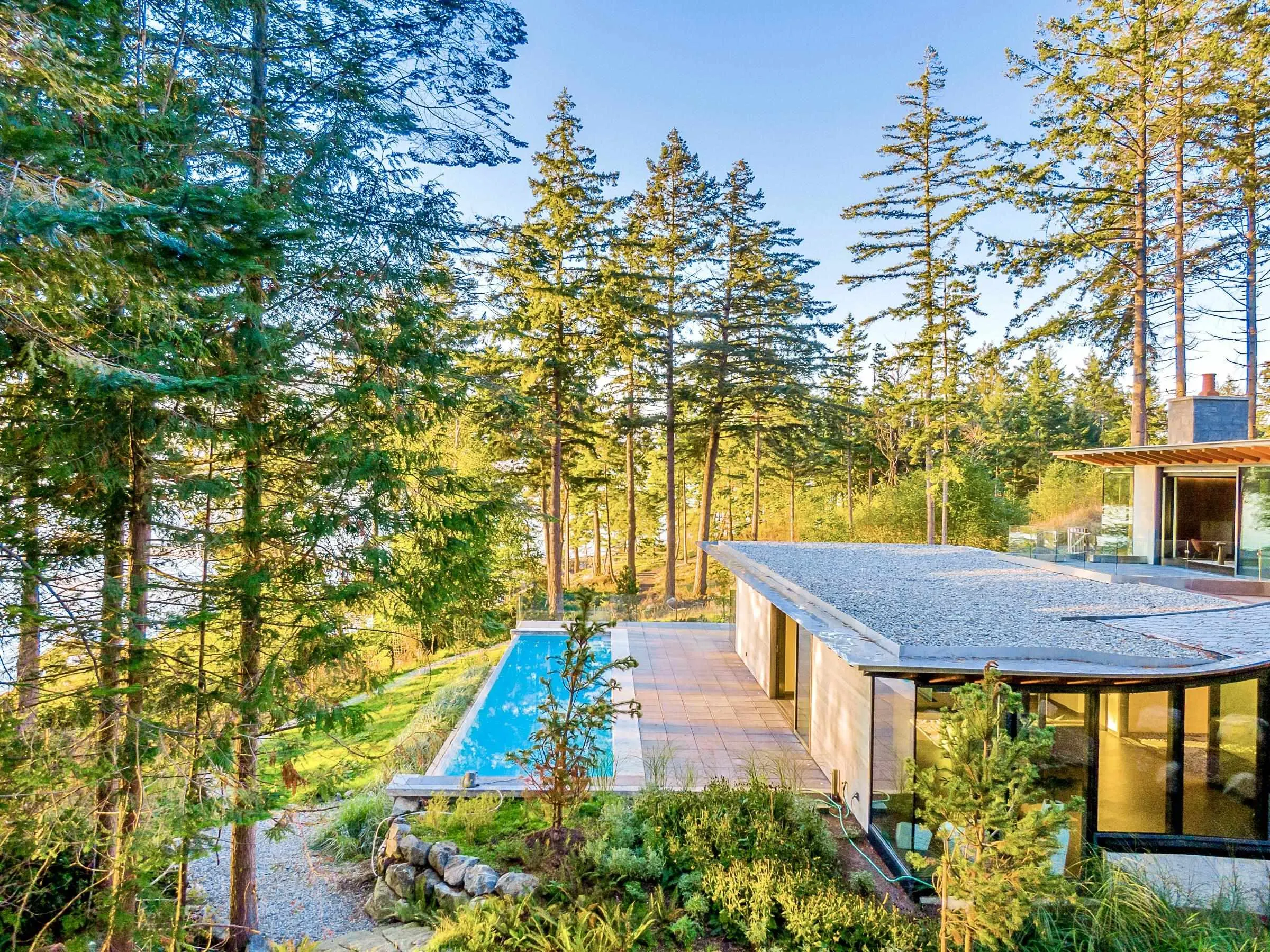 1840 Lighthouse Lane