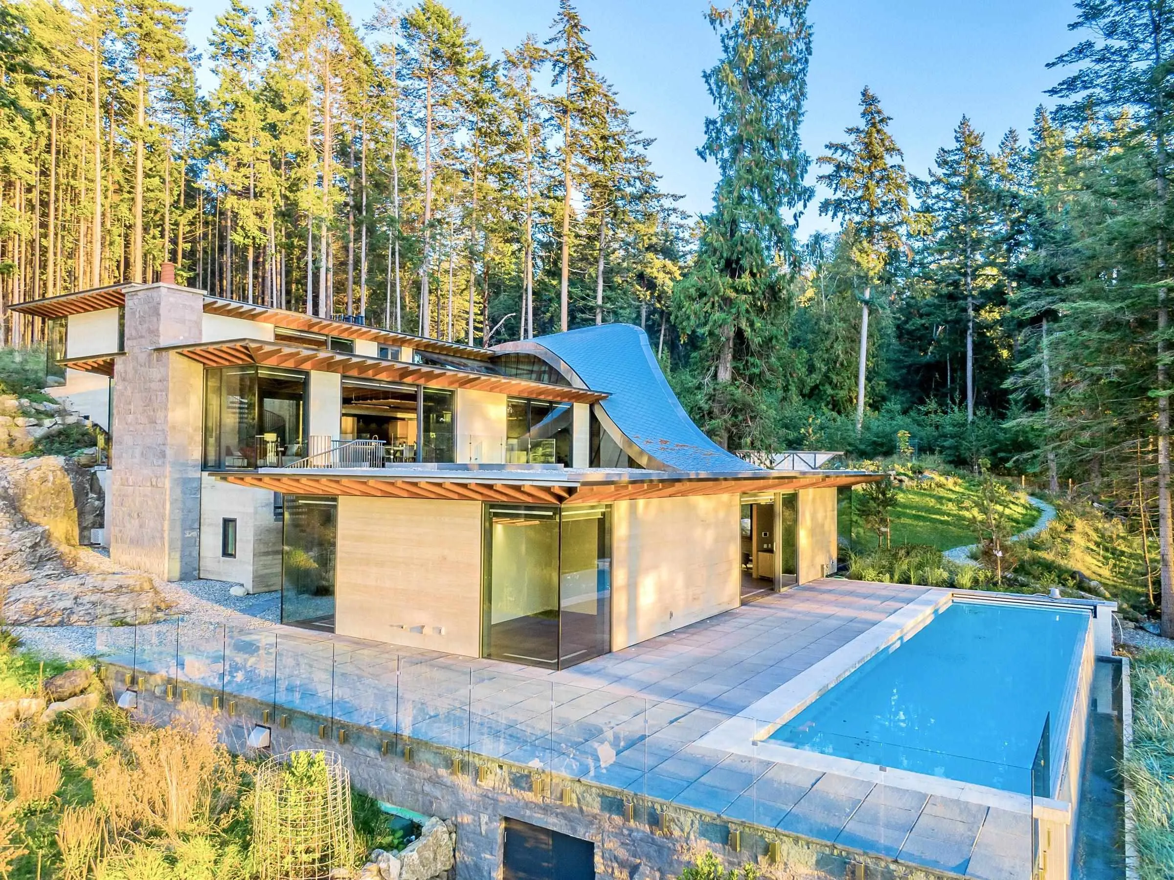 1840 Lighthouse Lane