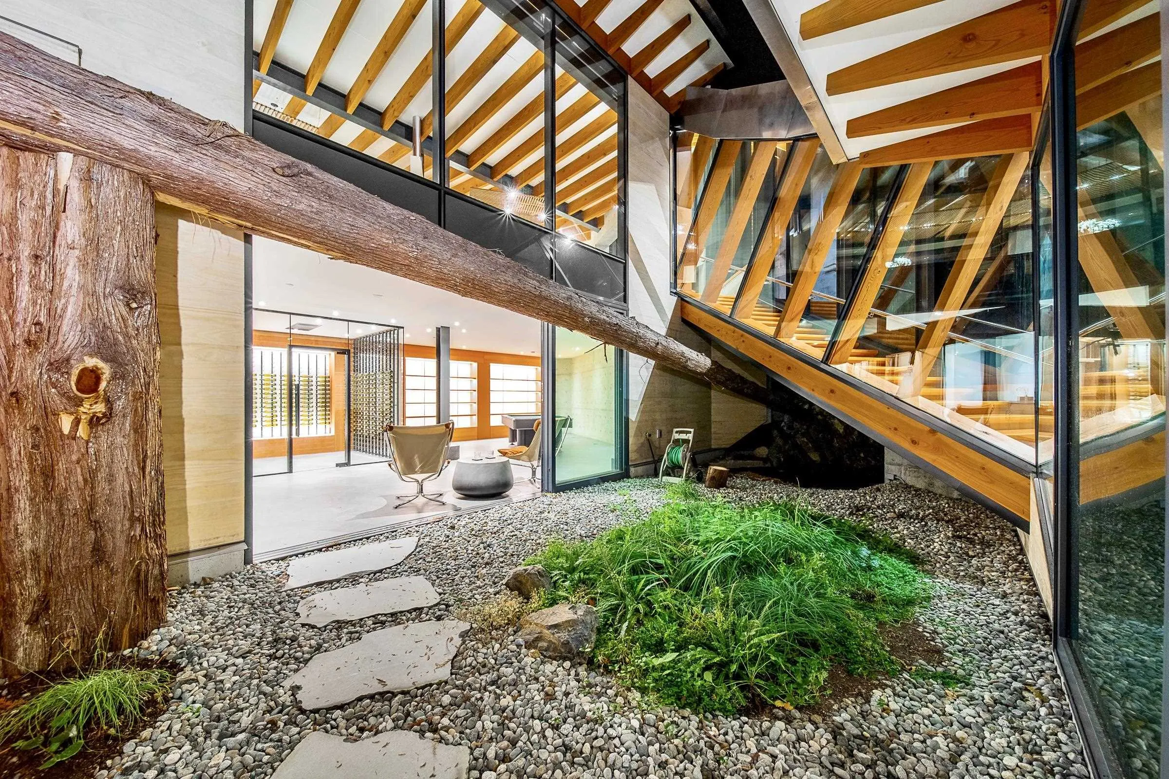 1840 Lighthouse Lane