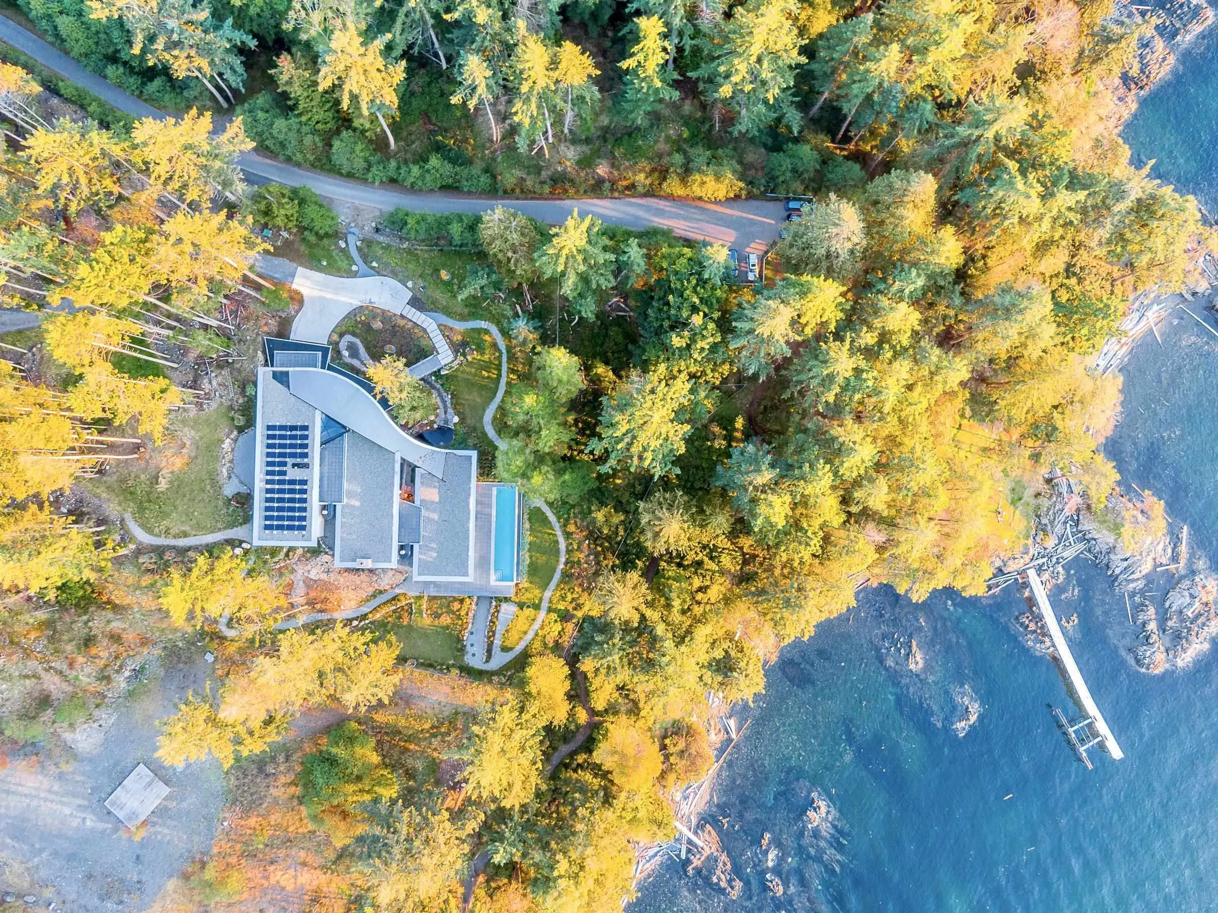 1840 Lighthouse Lane