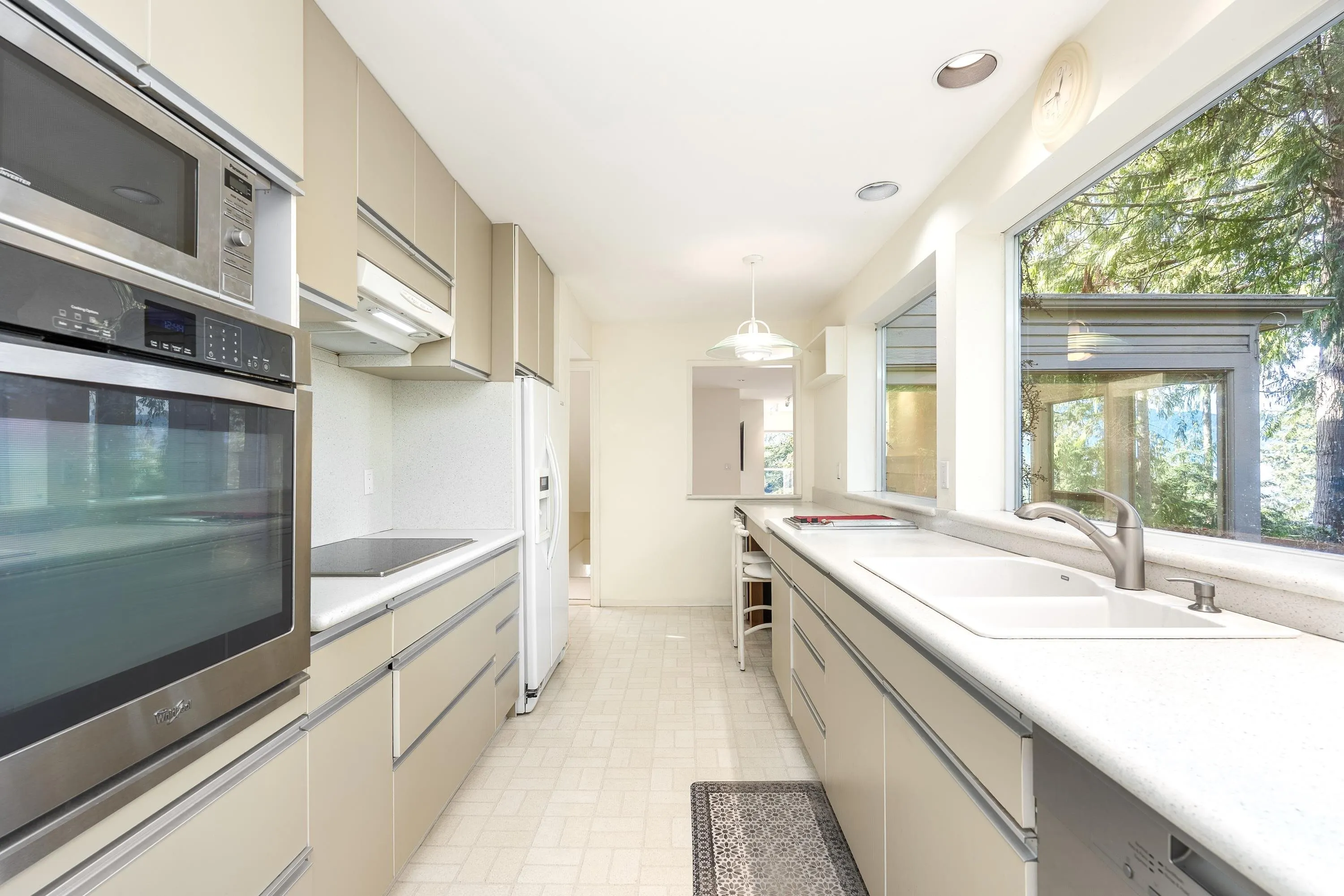 5295 Gulf Place
