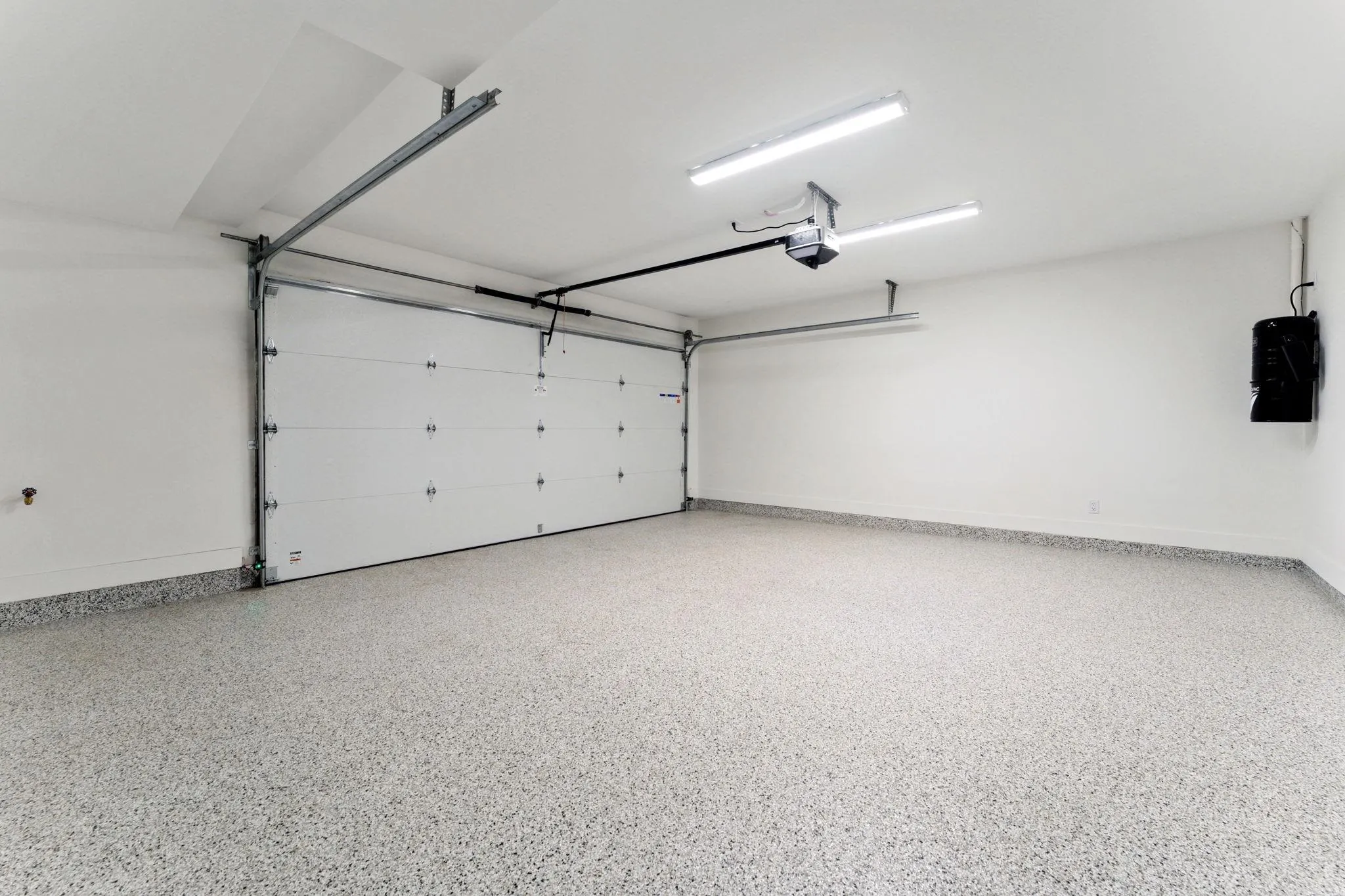 23 10188 No. 1 Road