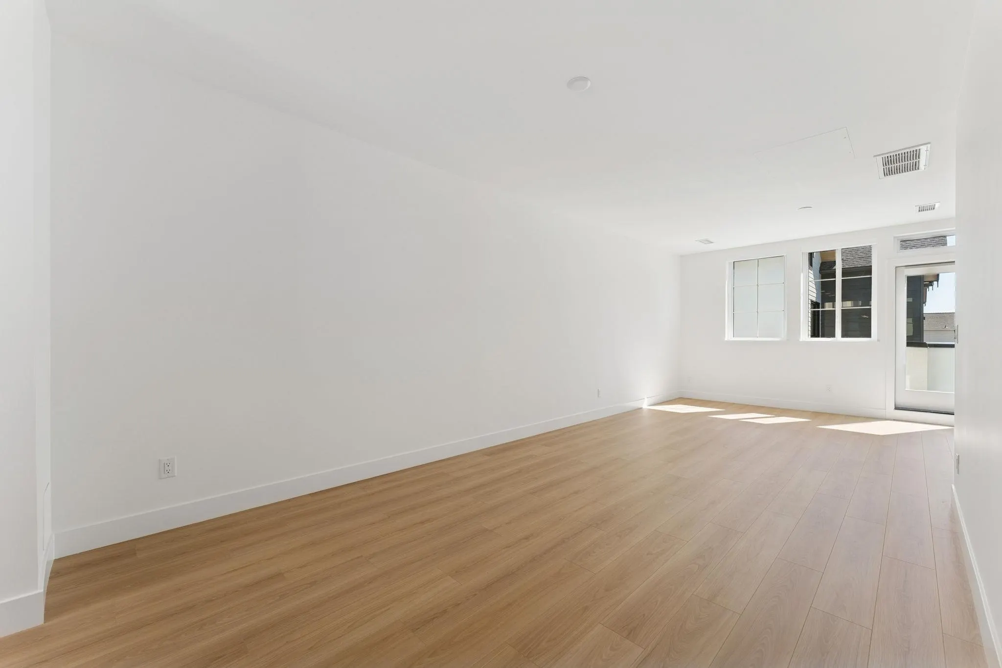 33 10188 No. 1 Road