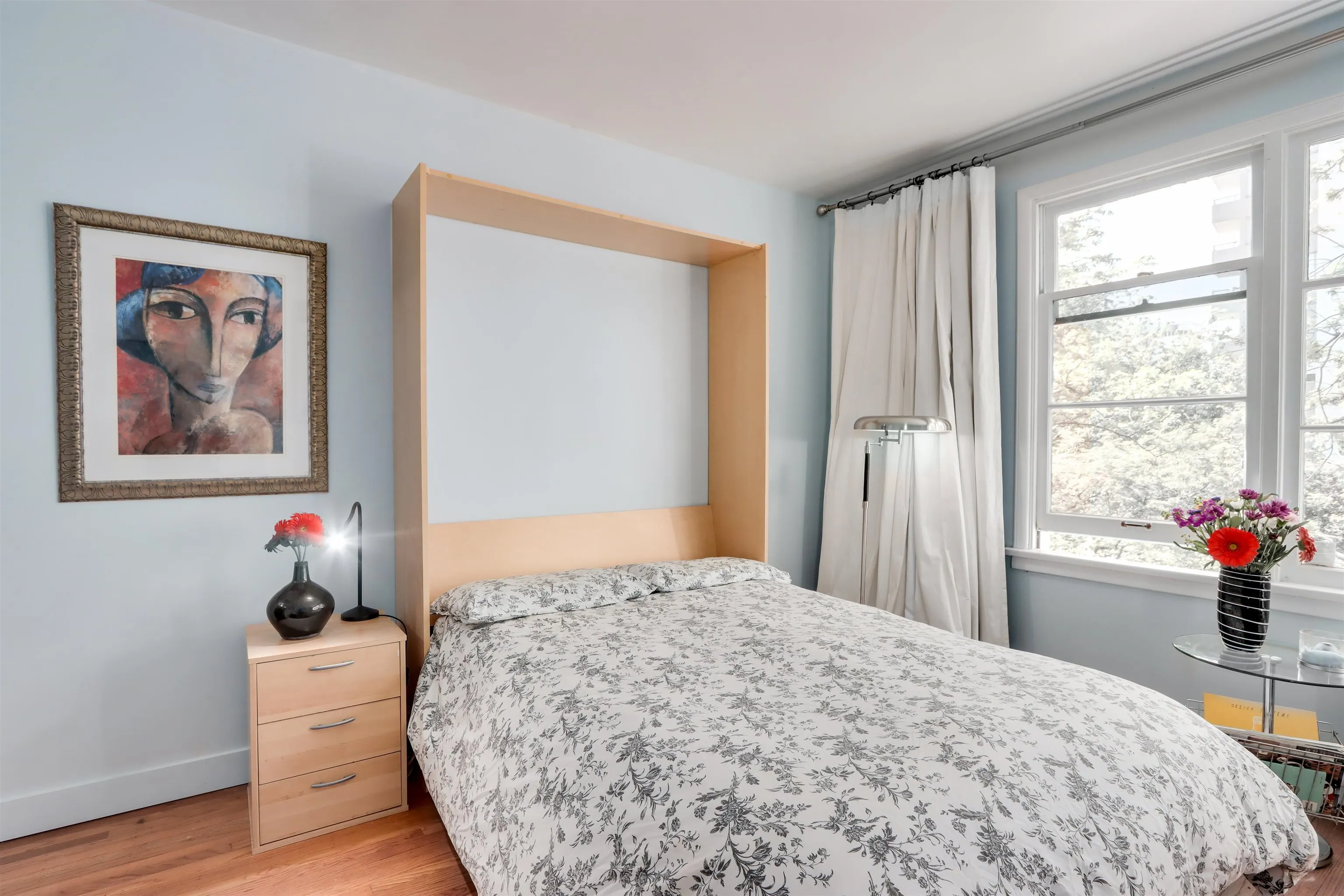 303 1565 Burnaby Street