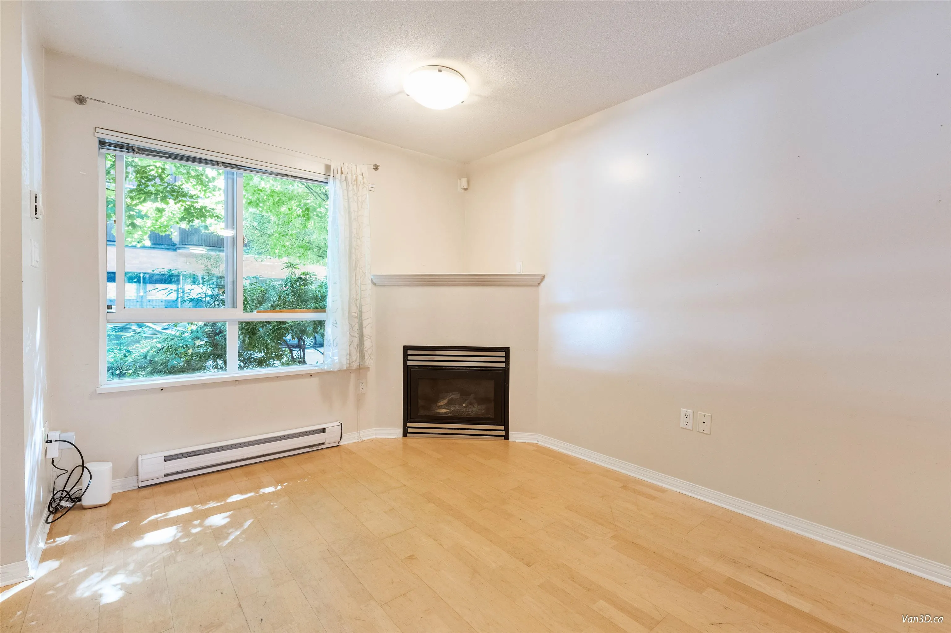 229 E 11th Avenue