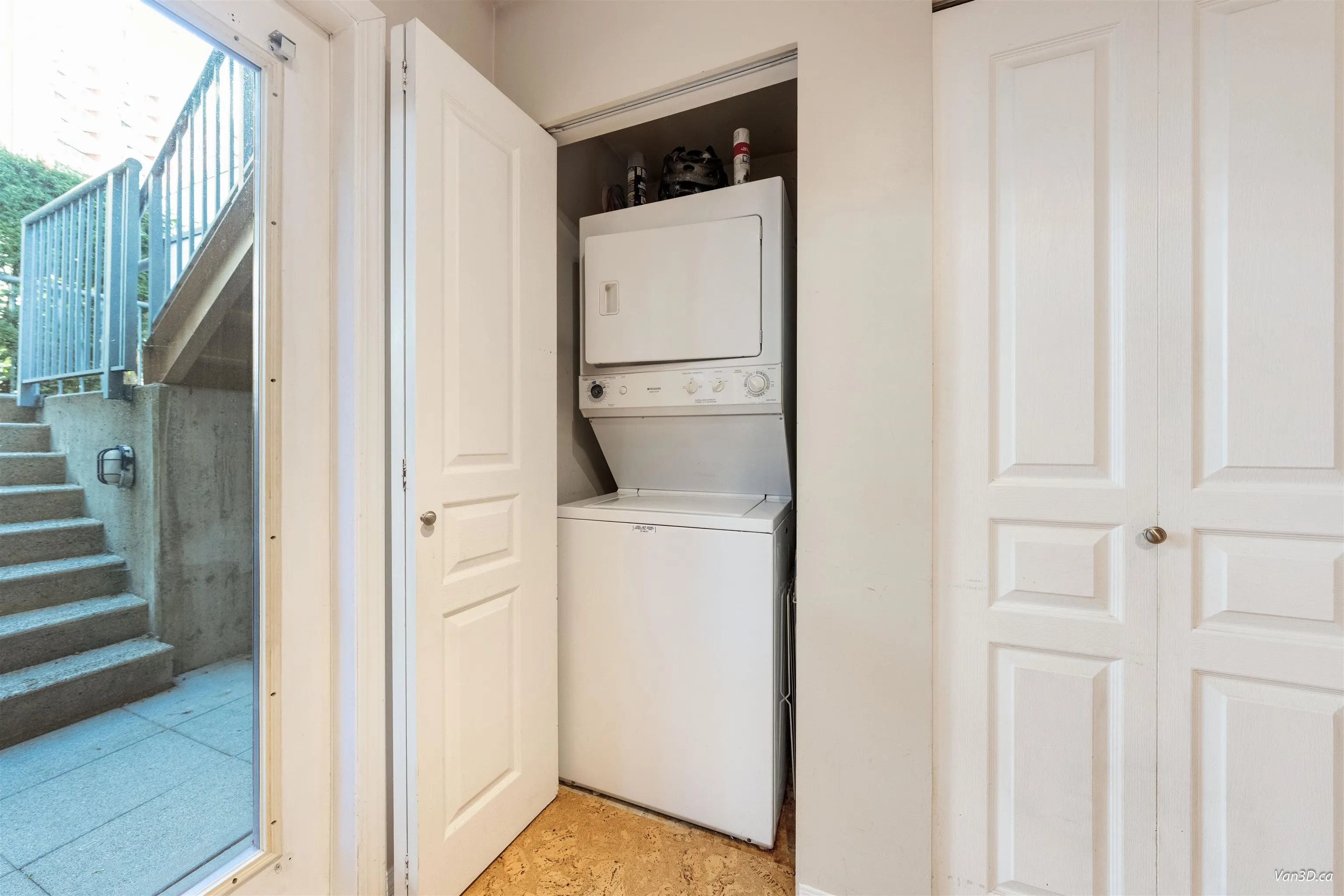 229 E 11th Avenue