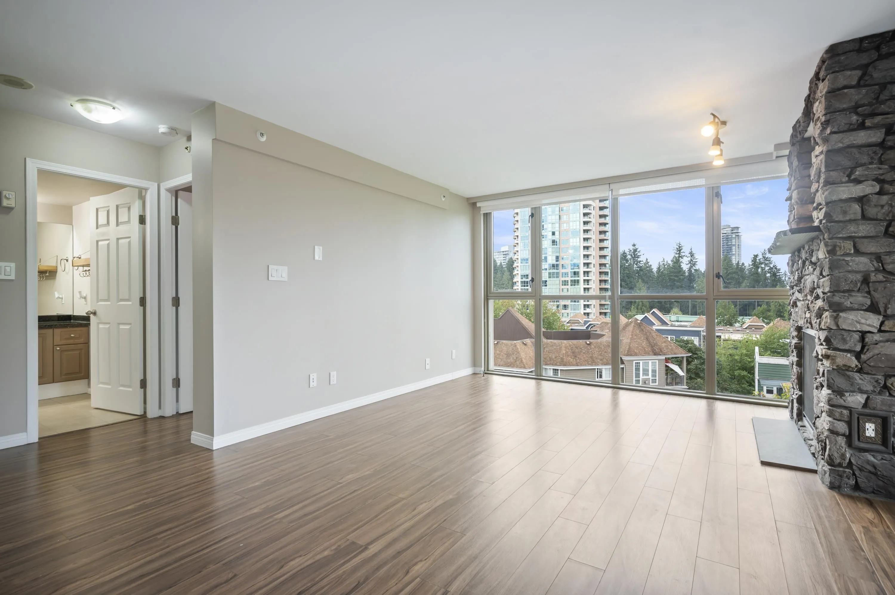 601 3070 Guildford Way