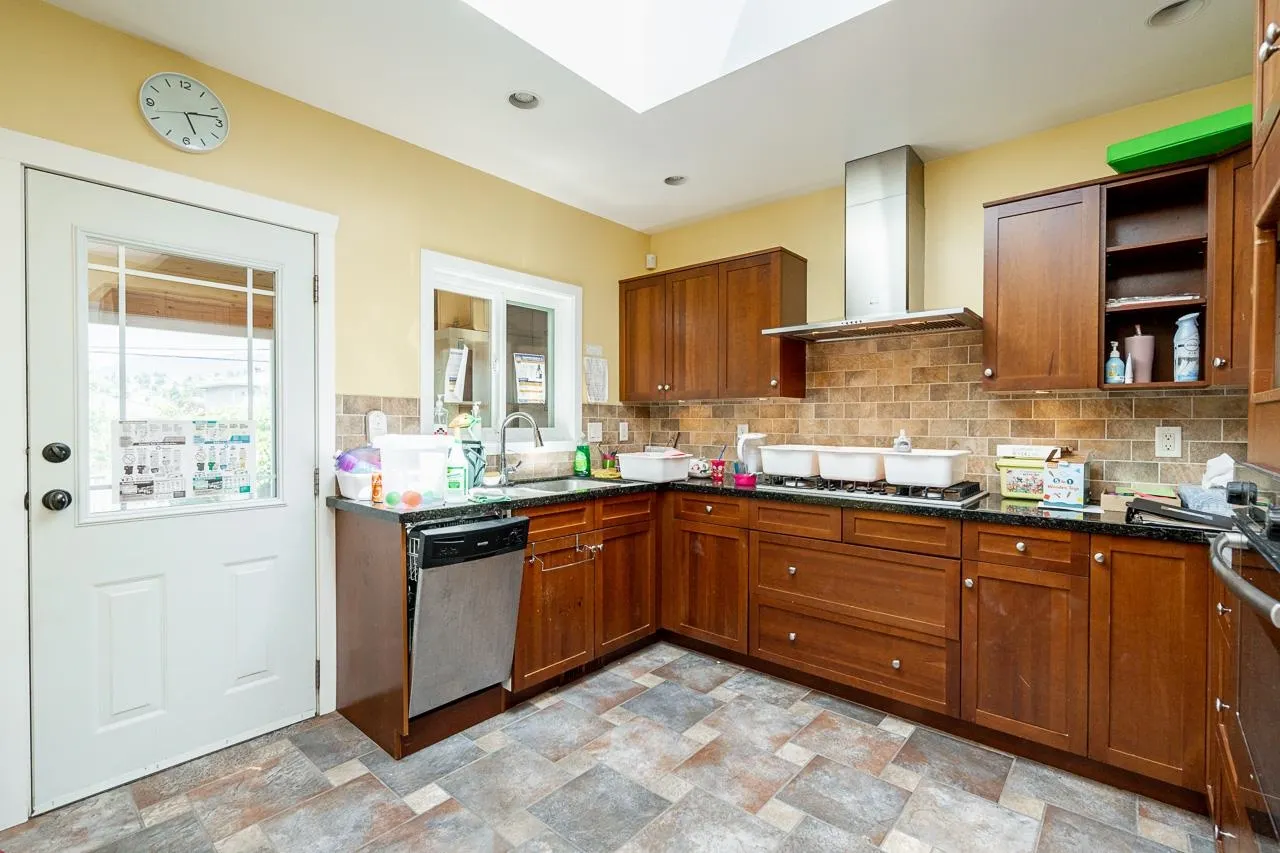 4871 Highlawn Drive