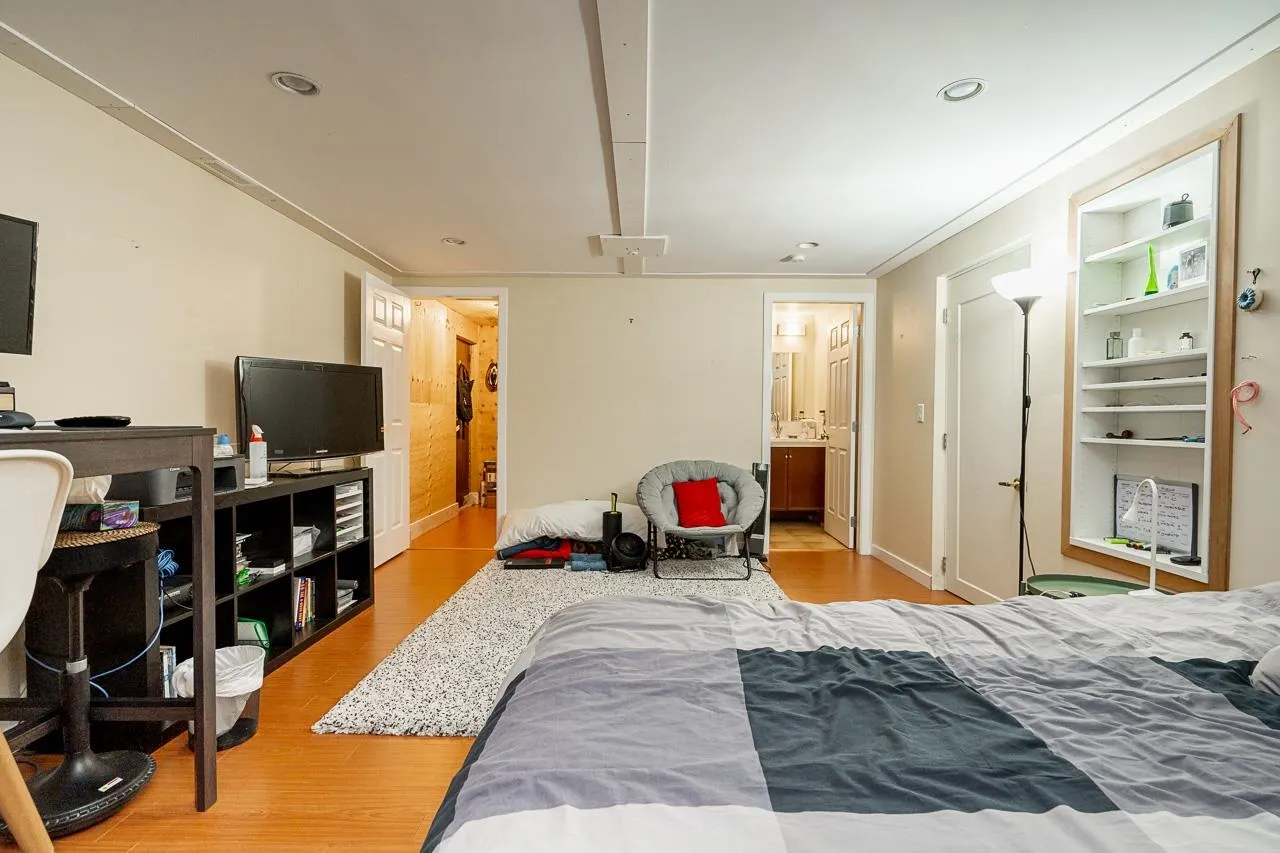 4871 Highlawn Drive