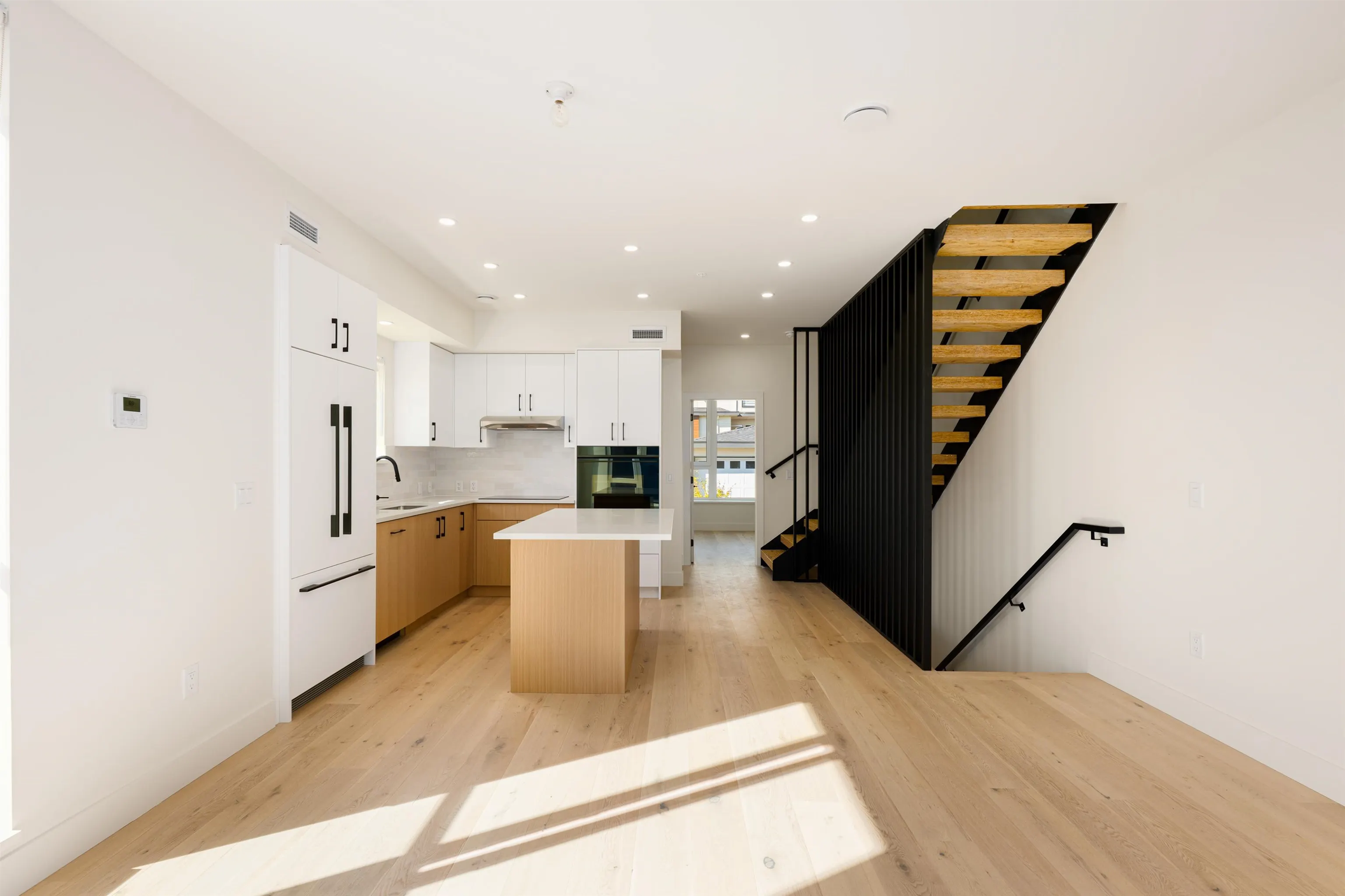 TH6 610 E 3rd Street