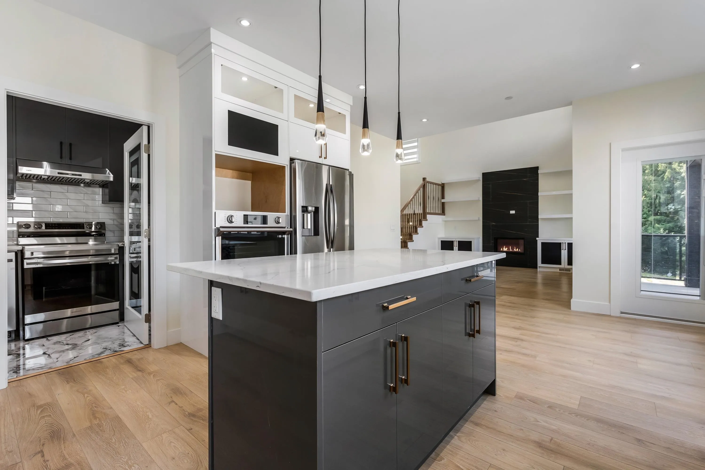 8585 Forest Gate Drive