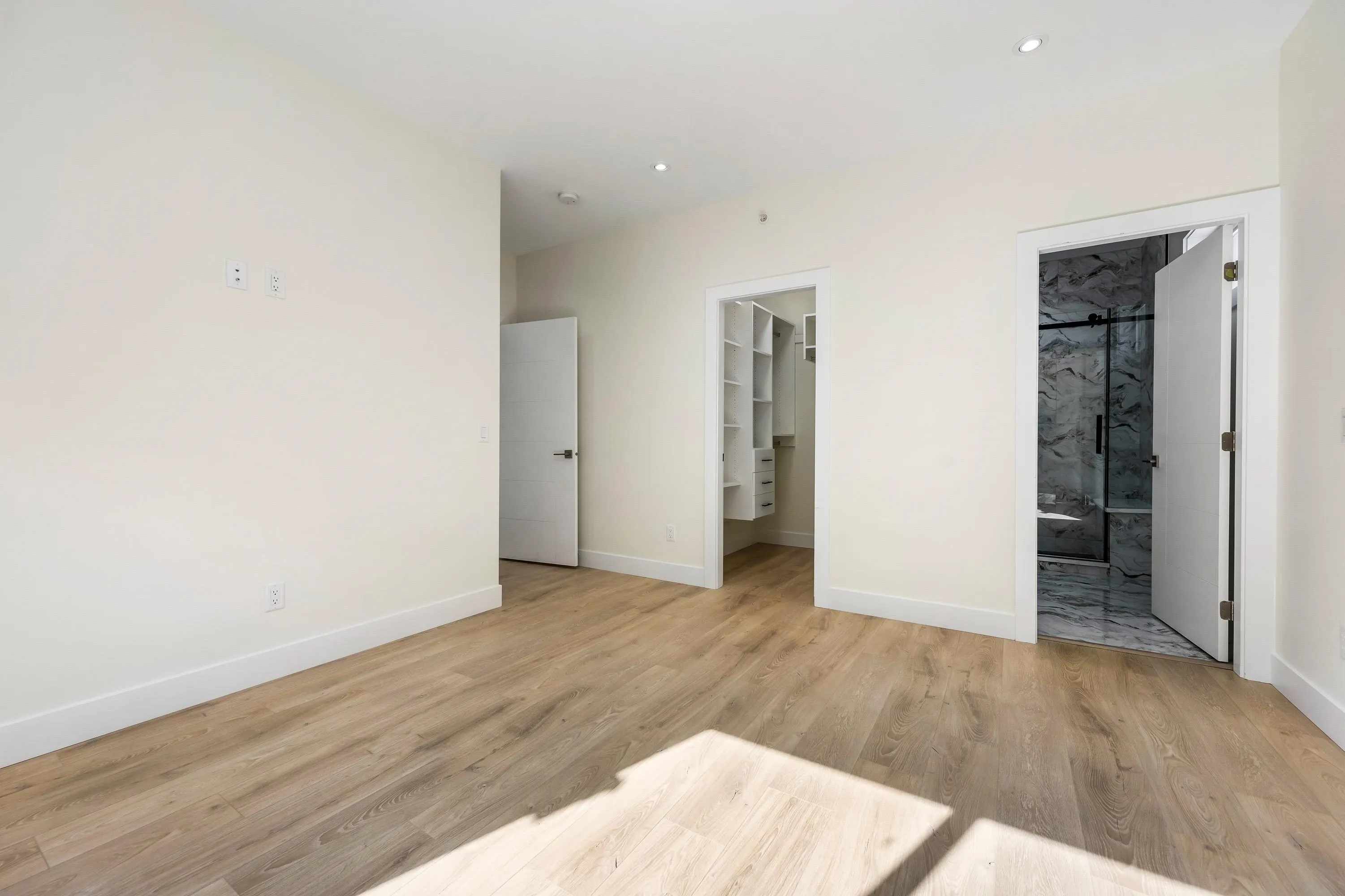 8585 Forest Gate Drive
