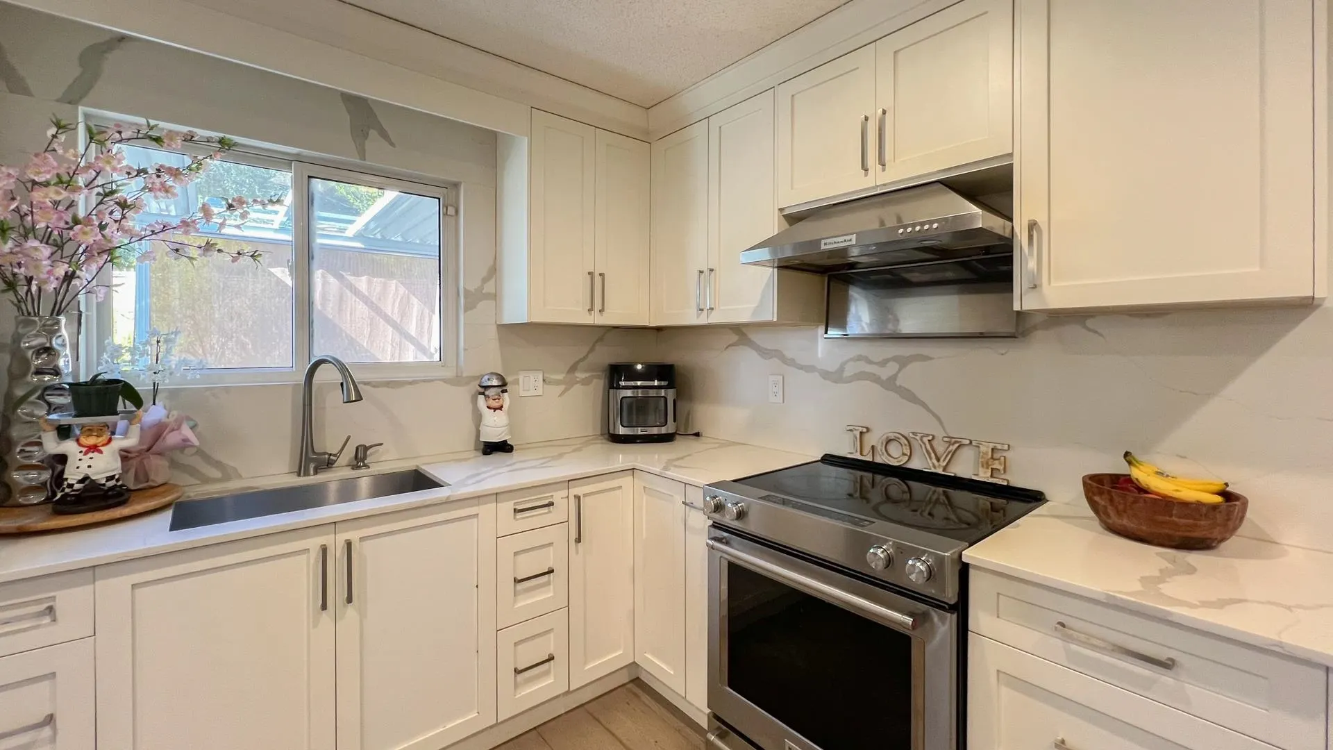 15910 100a Avenue