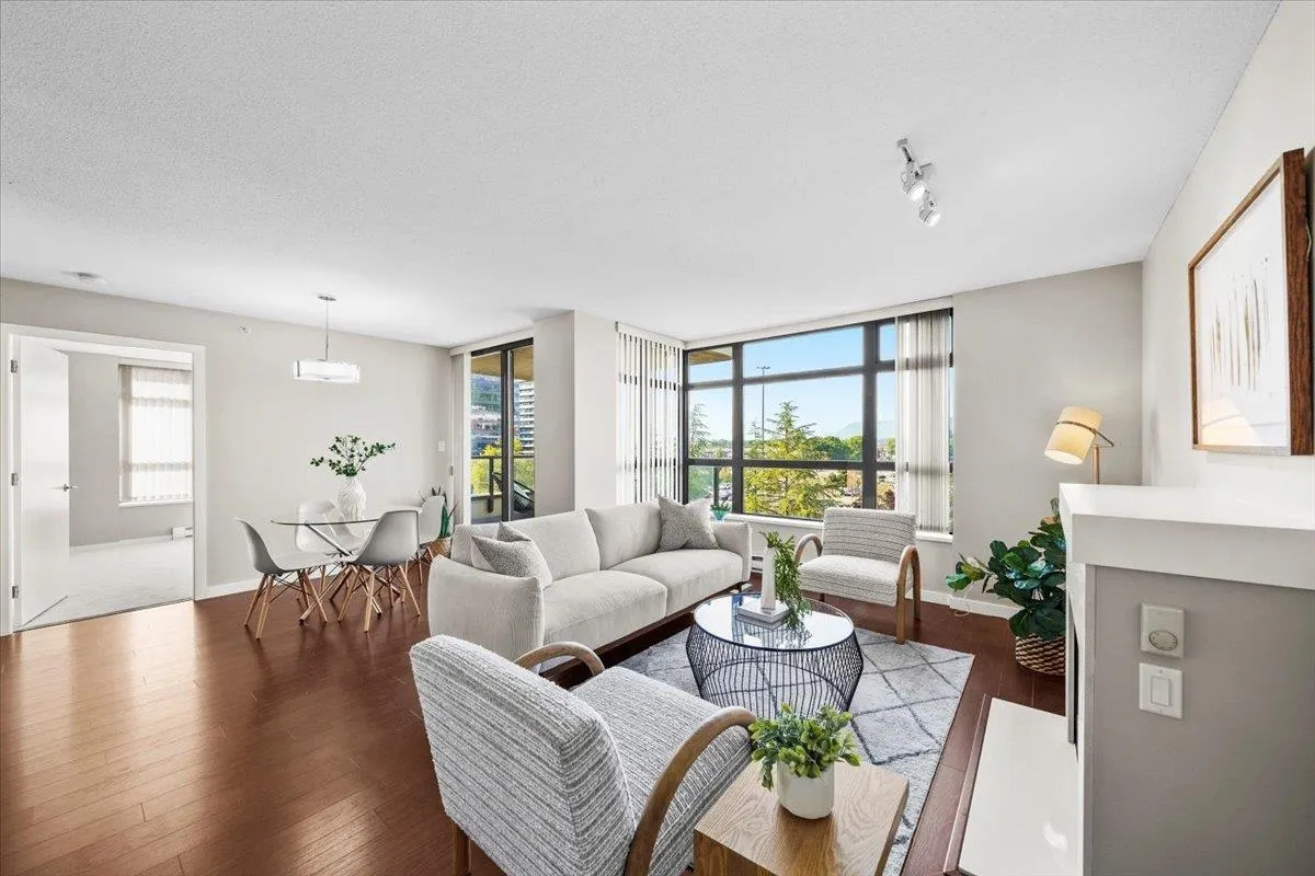 602 8120 Lansdowne Road
