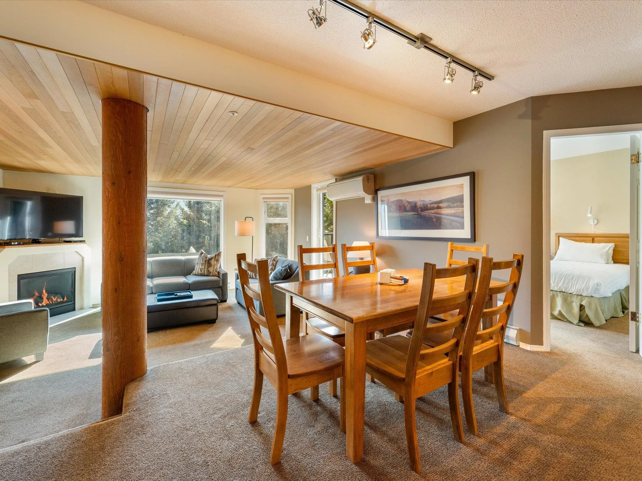 213 3217 Blueberry Drive