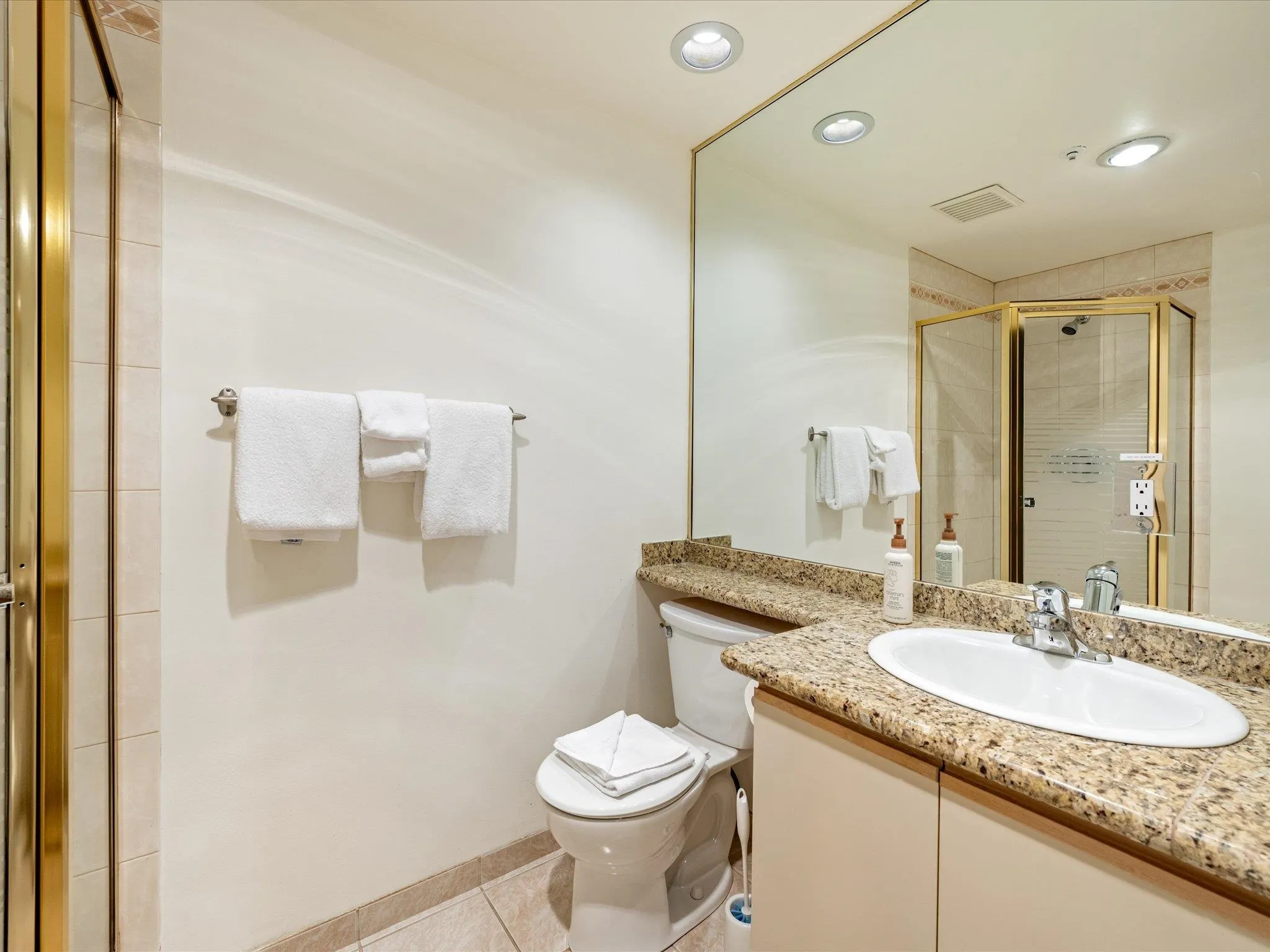 213 3217 Blueberry Drive
