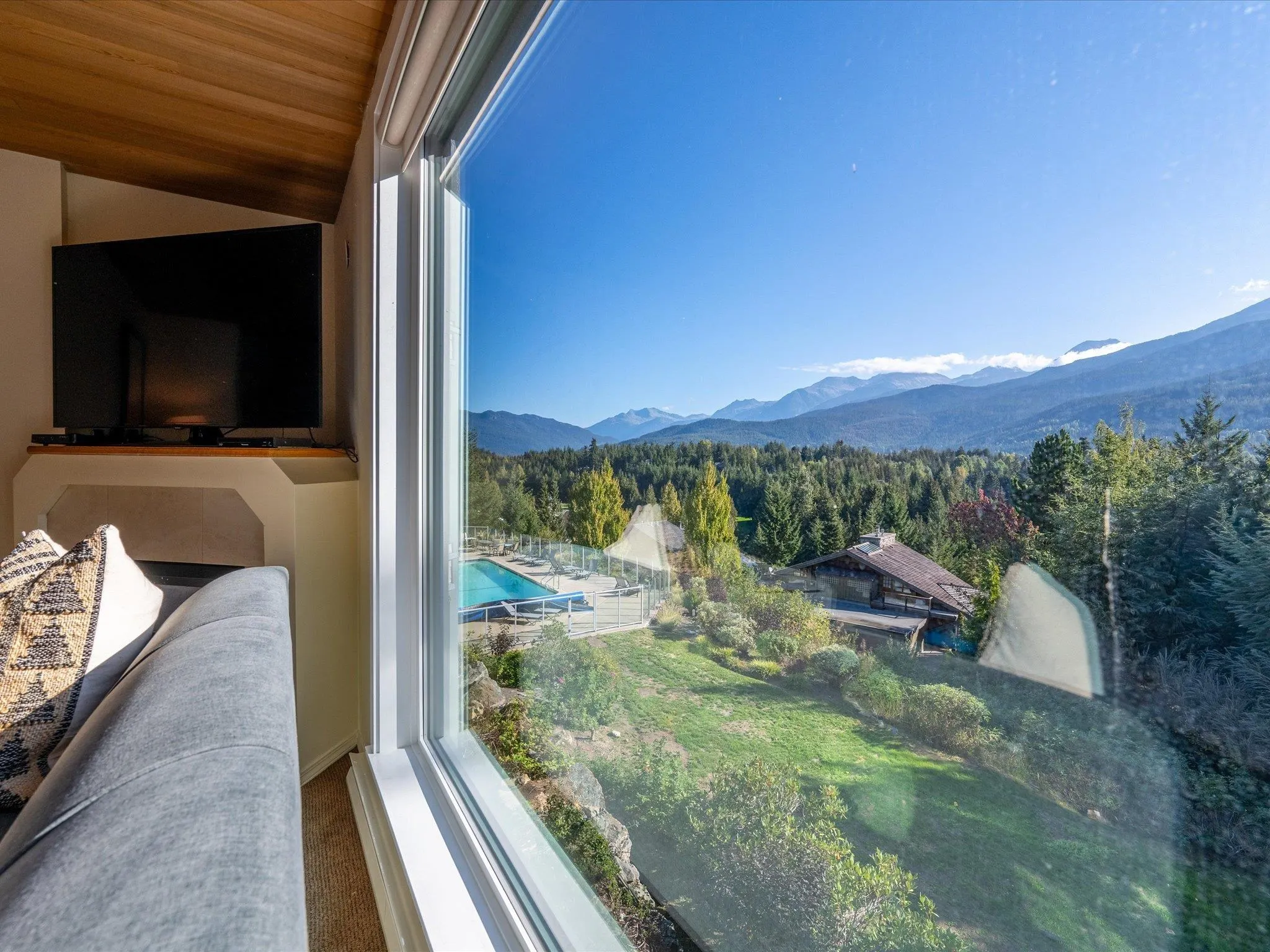 213 3217 Blueberry Drive
