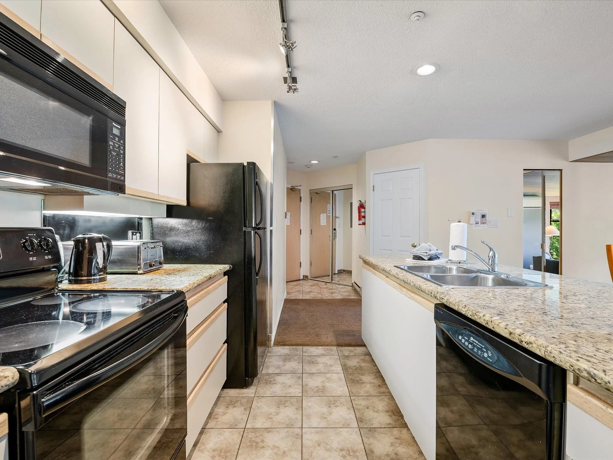 213 3217 Blueberry Drive