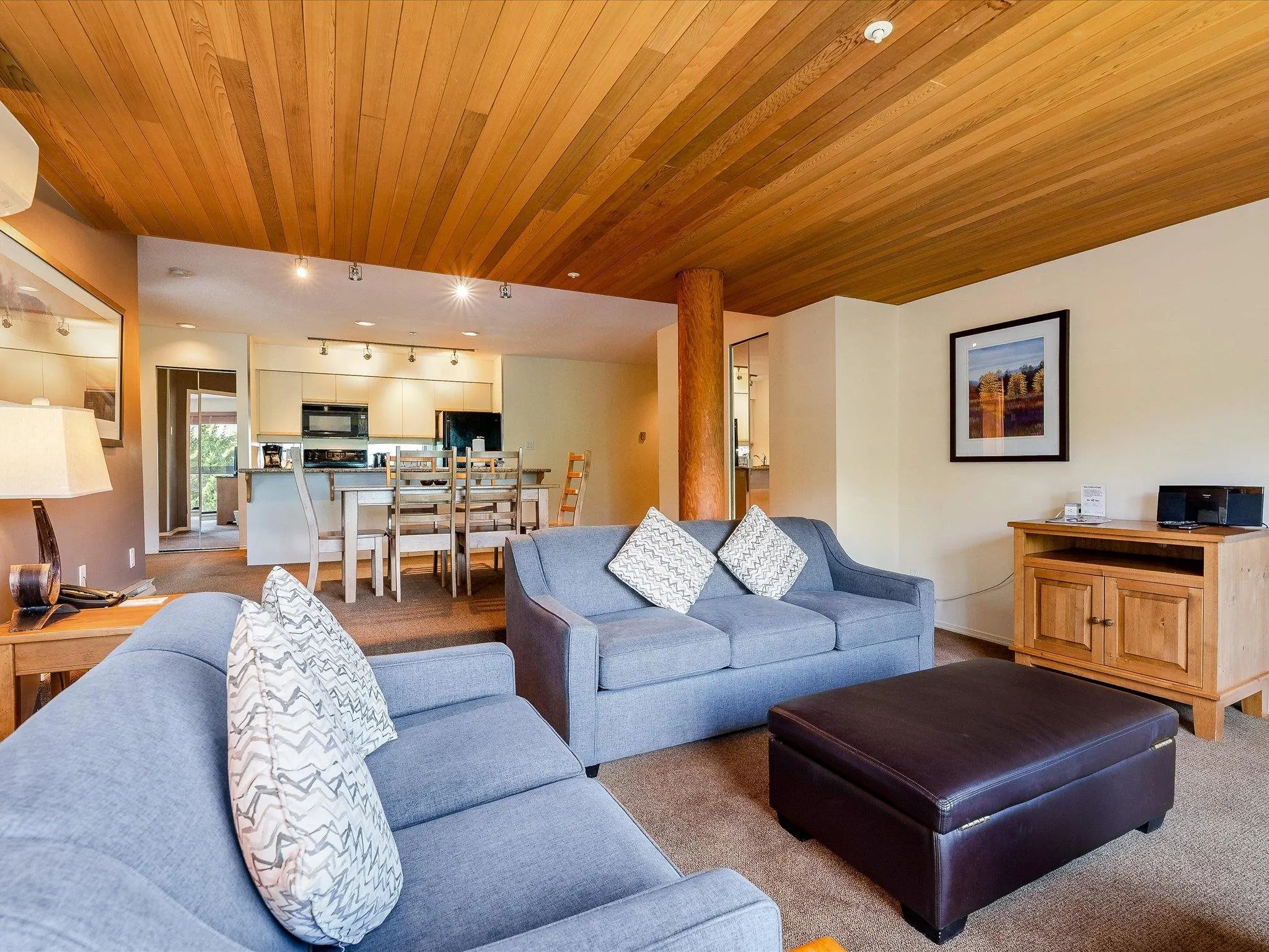 213 3217 Blueberry Drive