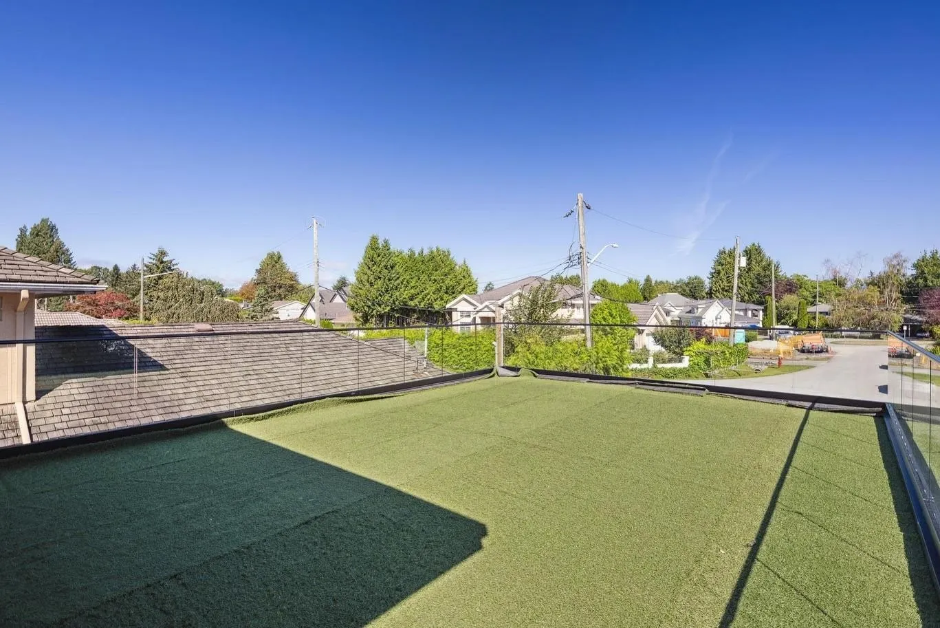 9371 Pinewell Crescent