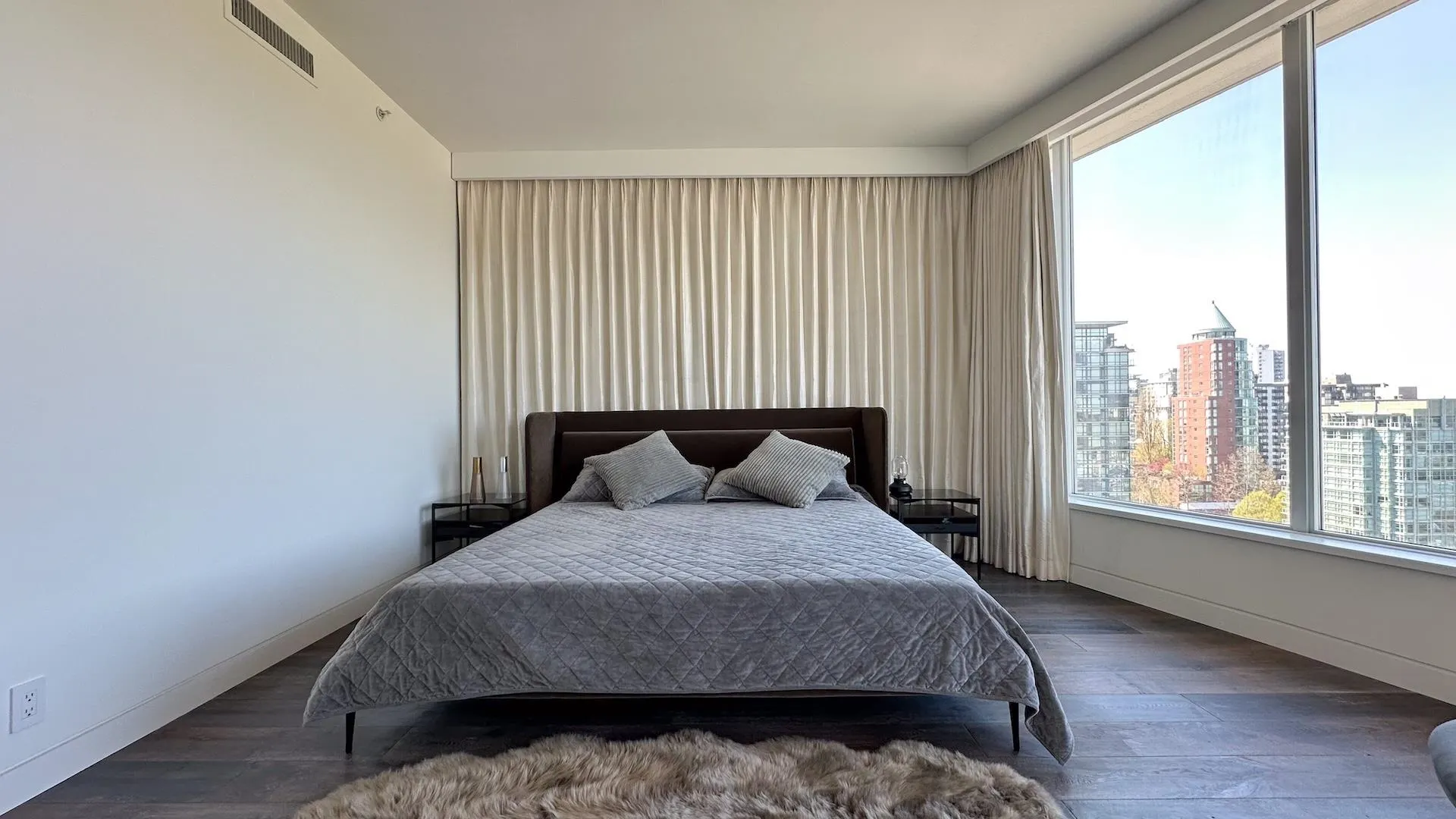 PH4 1777 Bayshore Dr