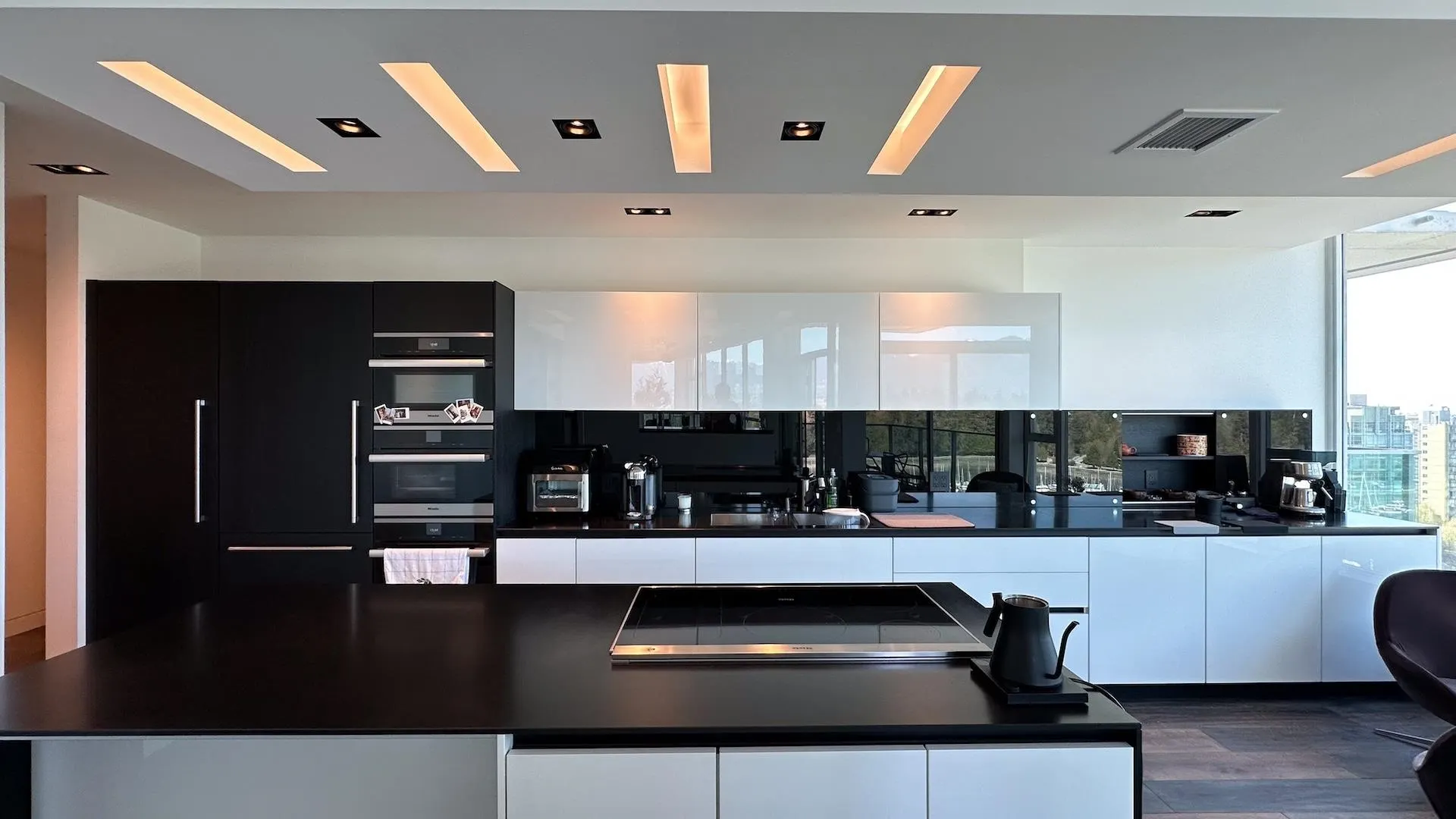 PH4 1777 Bayshore Dr