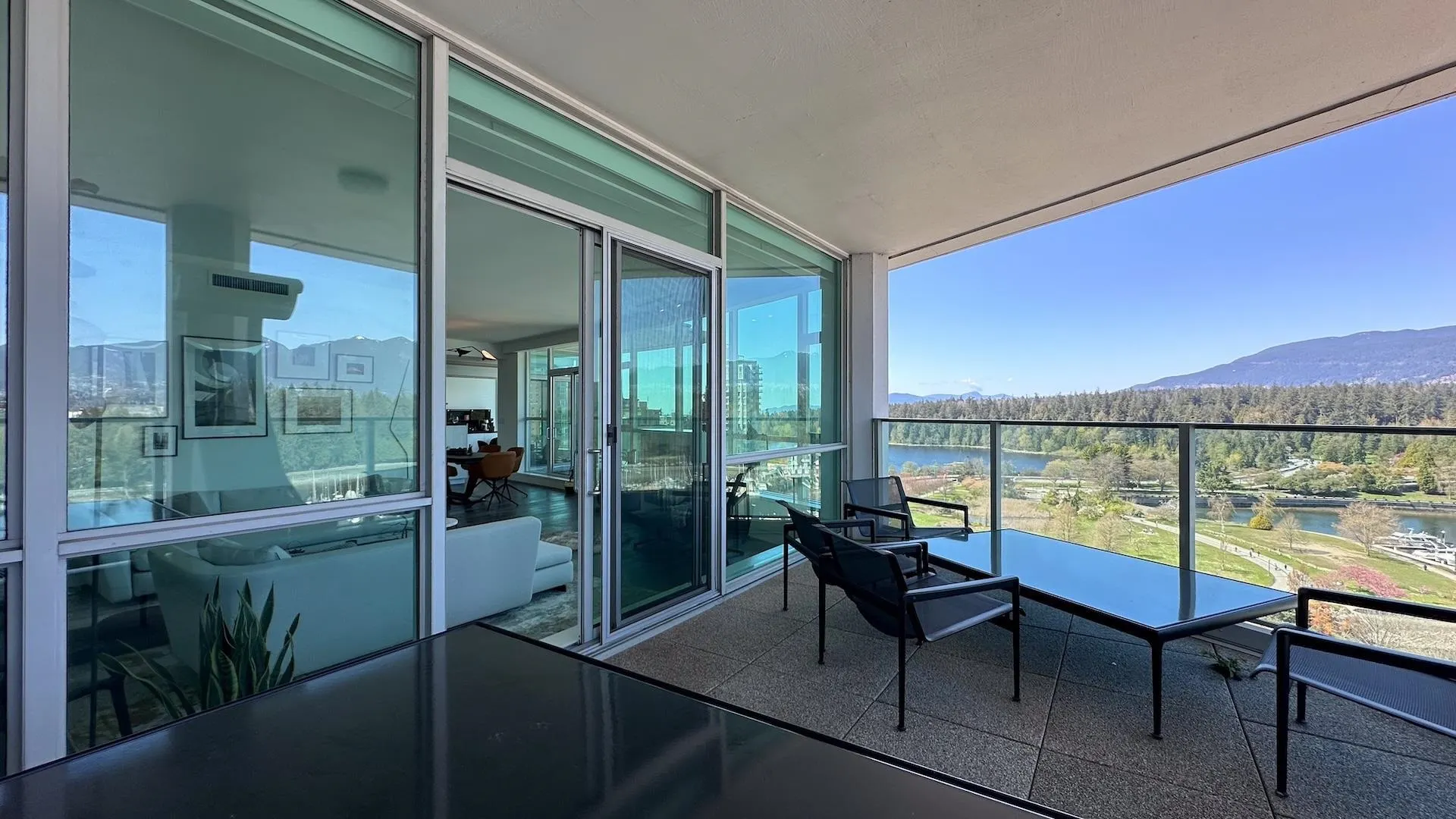 PH4 1777 Bayshore Dr