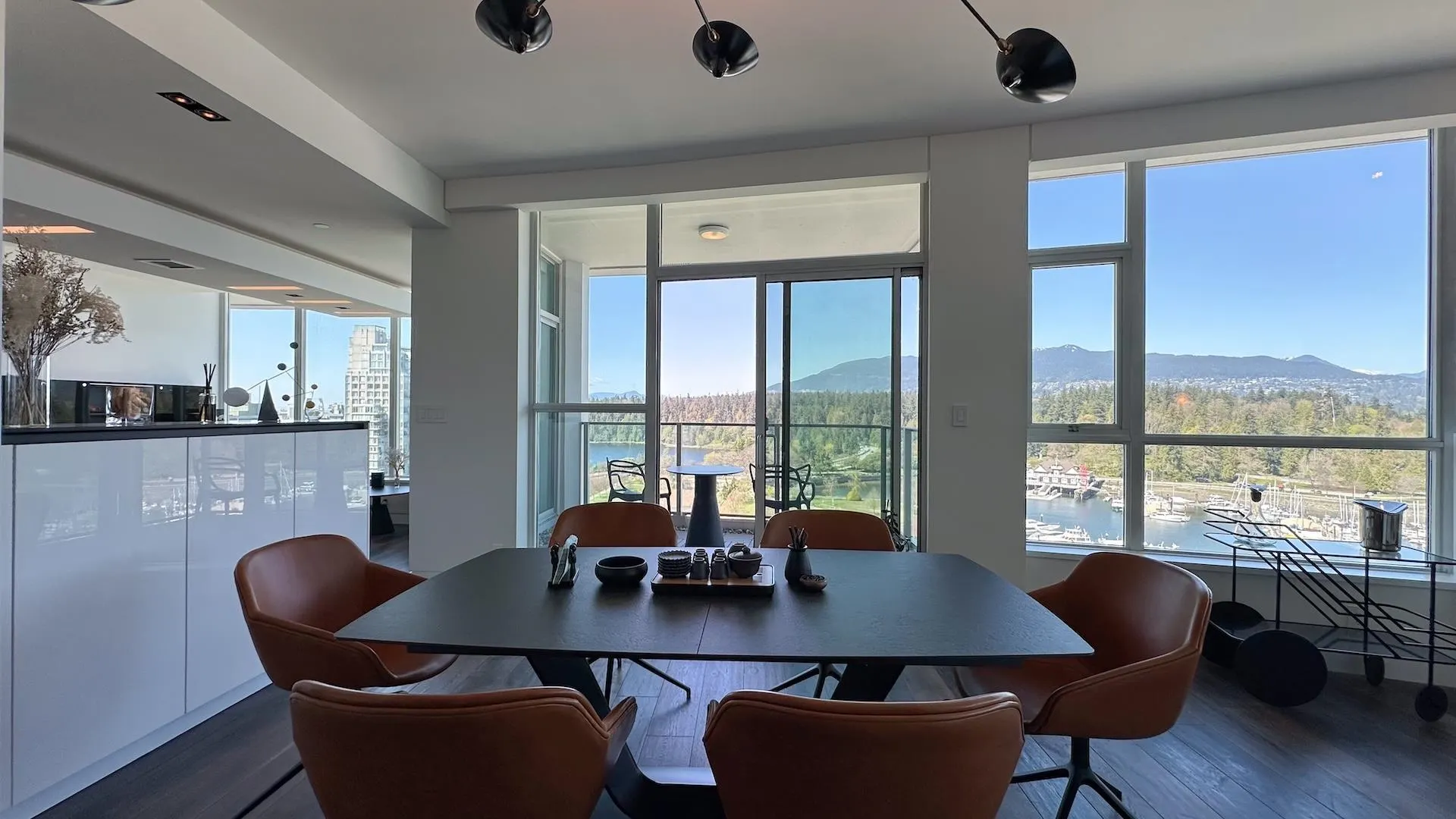 PH4 1777 Bayshore Dr