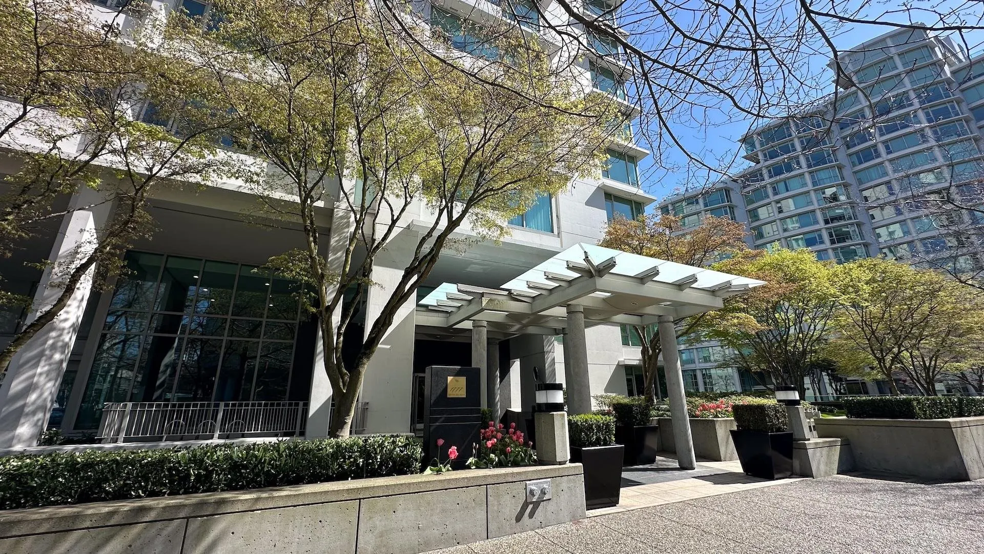 PH4 1777 Bayshore Dr