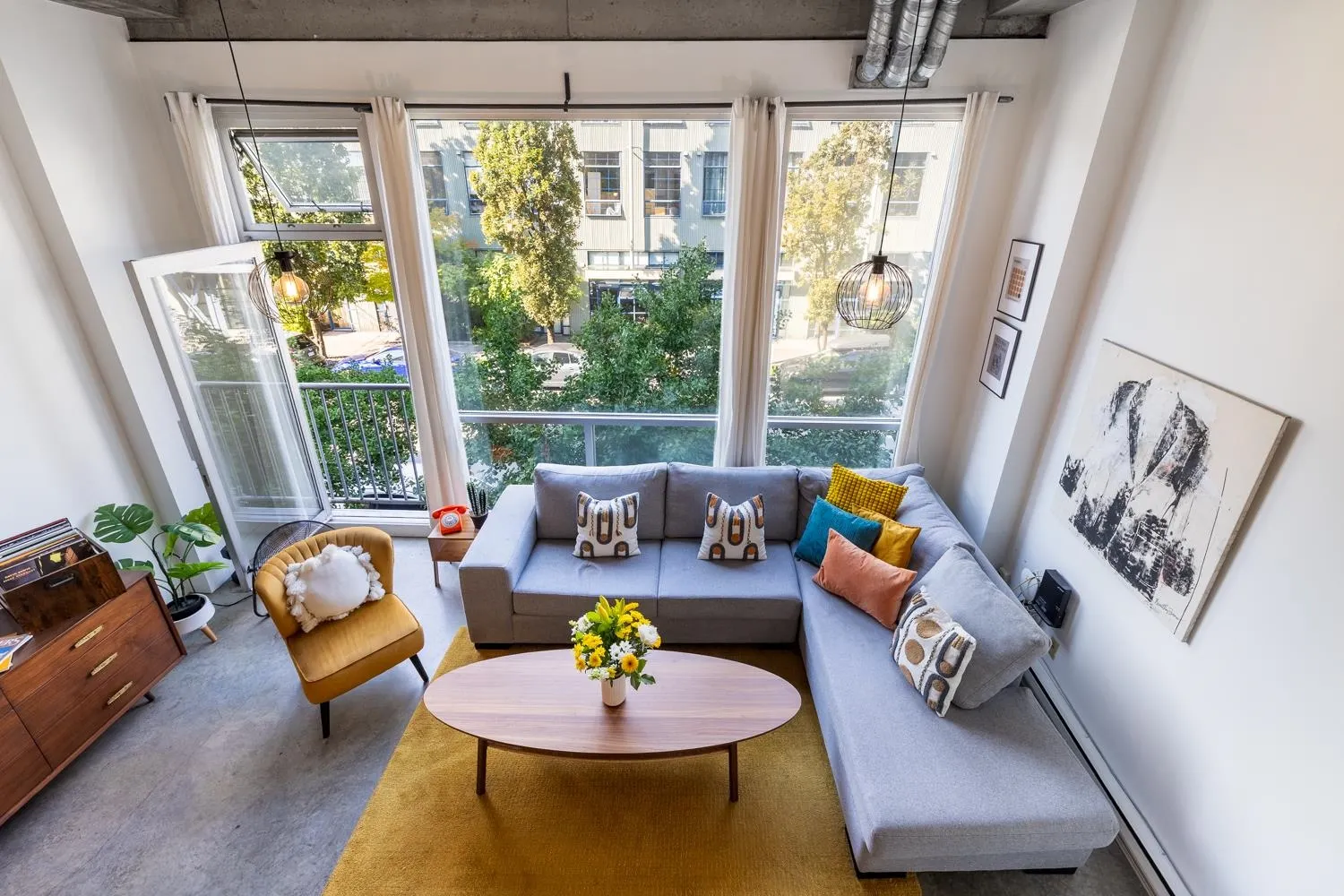 204 228 E 4 Avenue